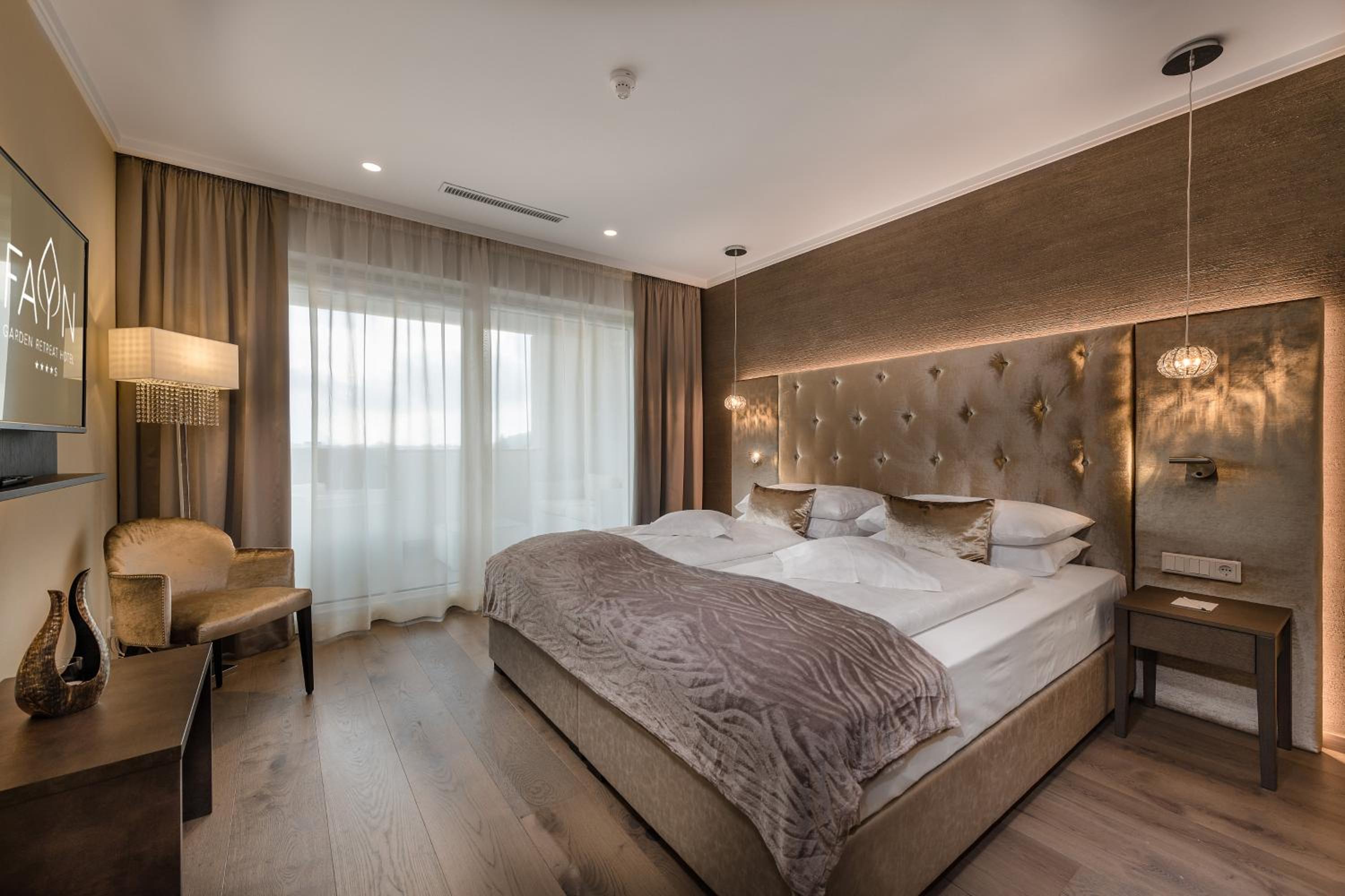 Suite with Garden View - Photo 6