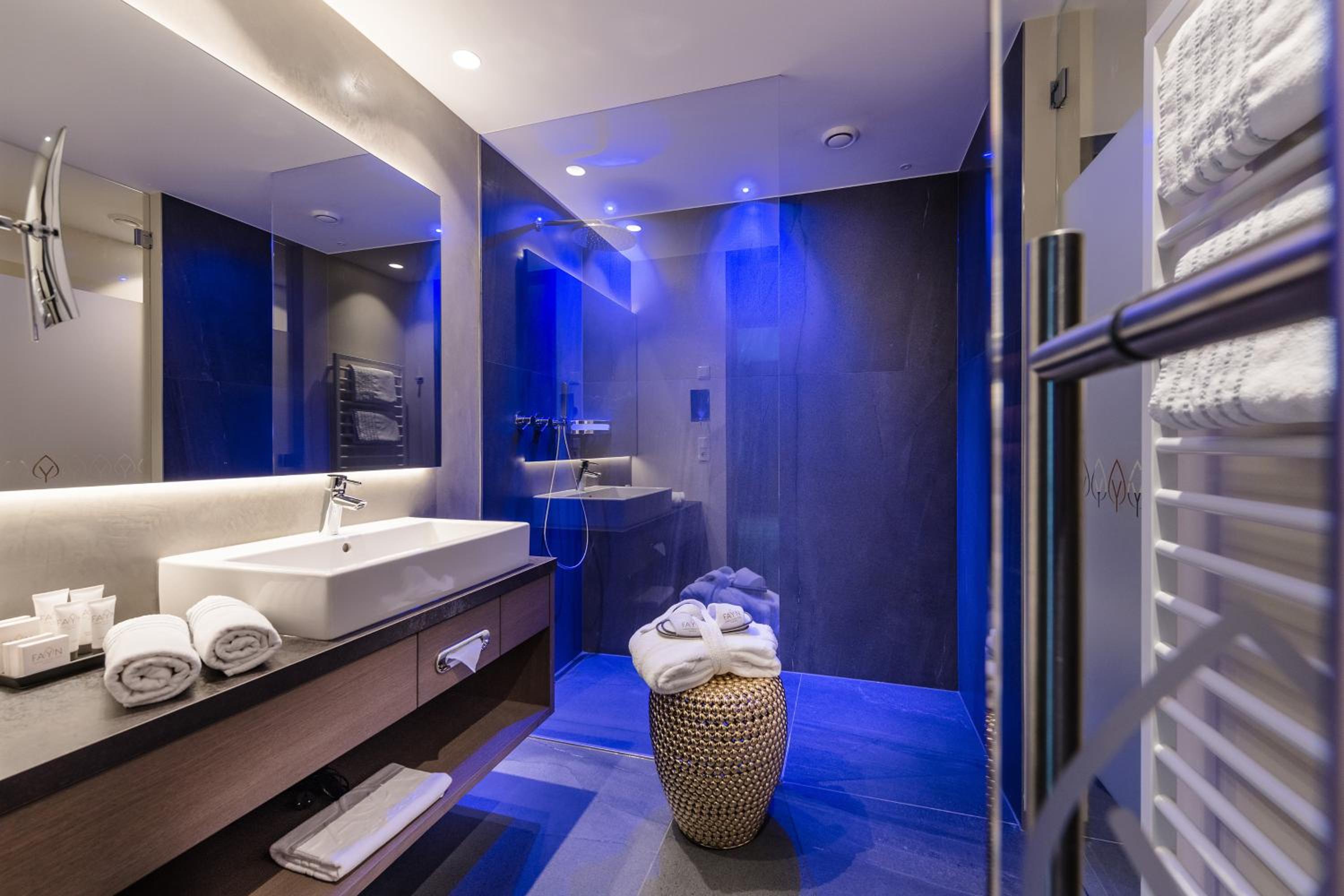 Junior Suite with Garden View - Photo 4