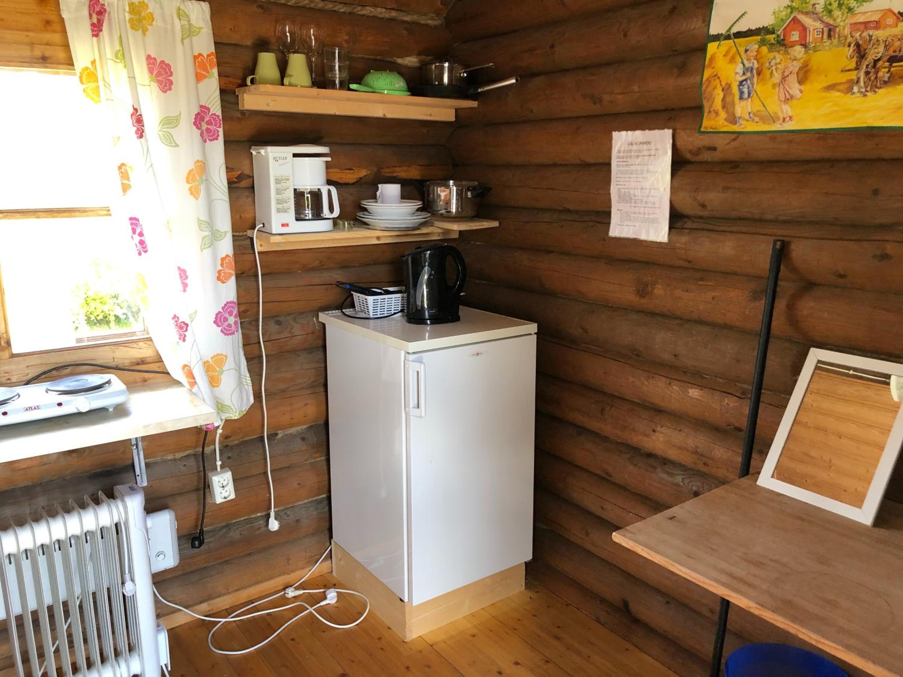 Standard Twin Room with Shared Bathroom photo 3