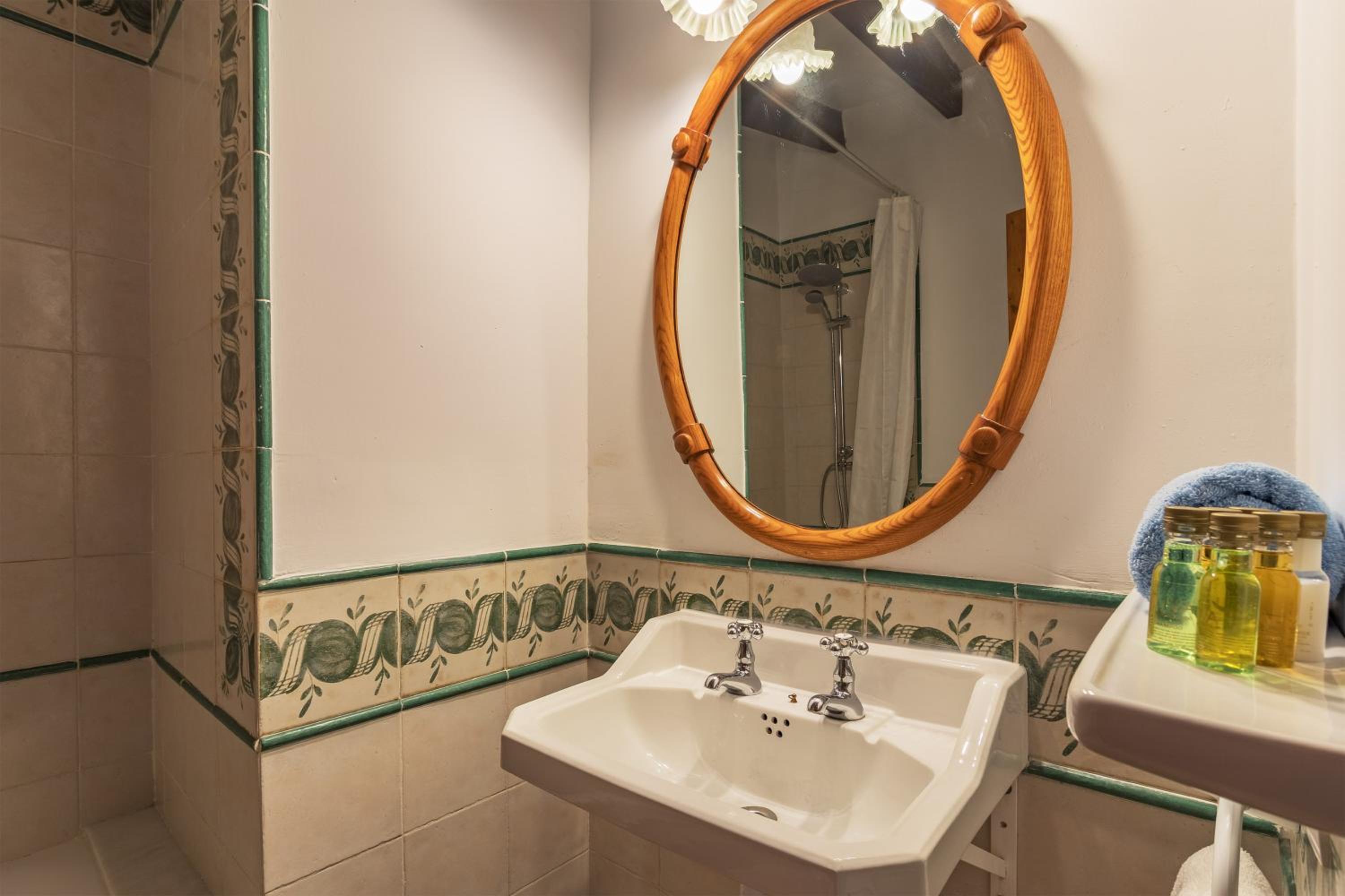 Double Room With Private External Bathroom photo 2