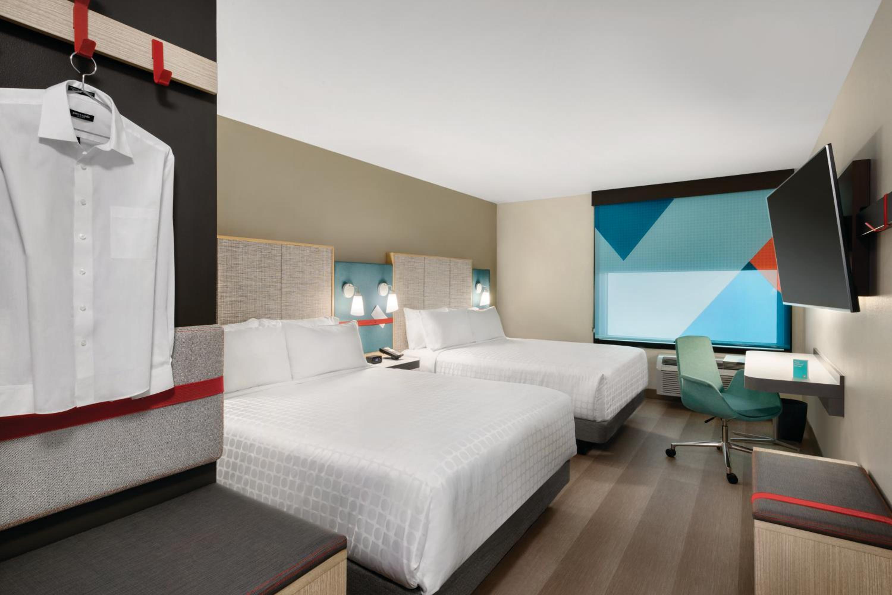 Standard Room with Two Queen Beds - Photo 1