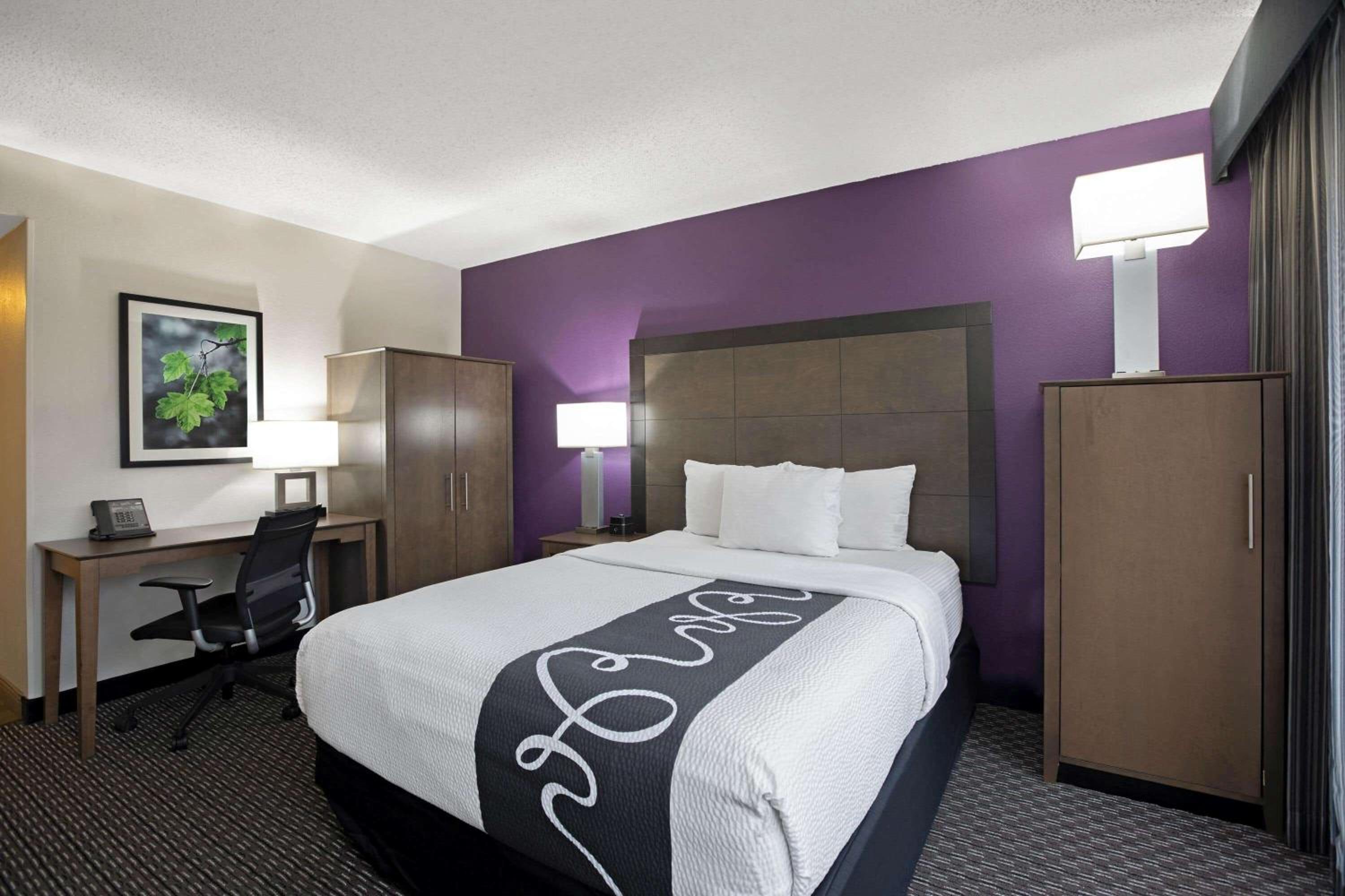 Double Room - Disability Access - Photo 7