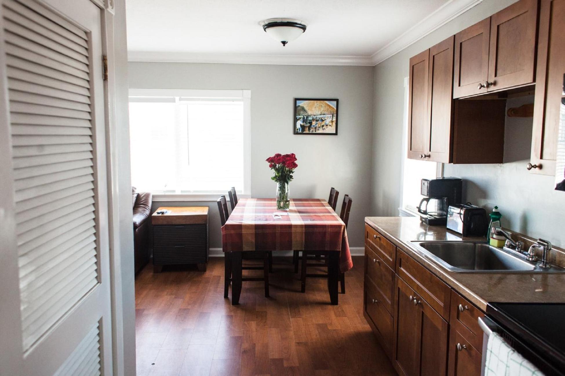 One-Bedroom Suite - Photo 5