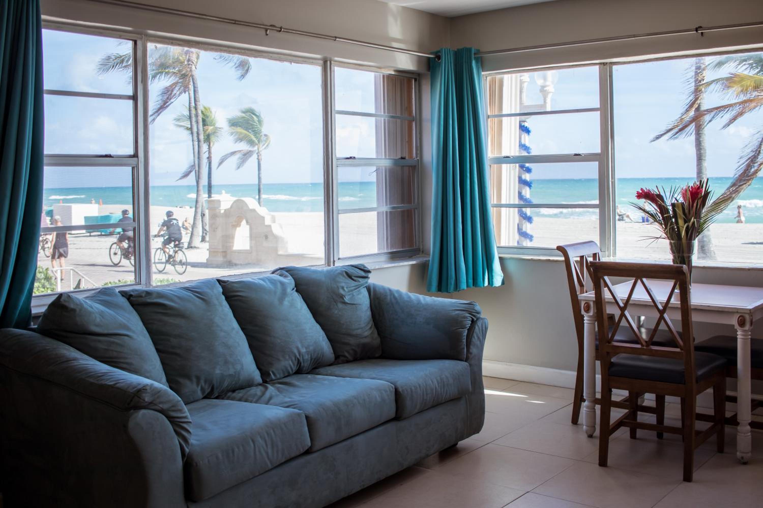 Double Room with Ocean View - Photo 7