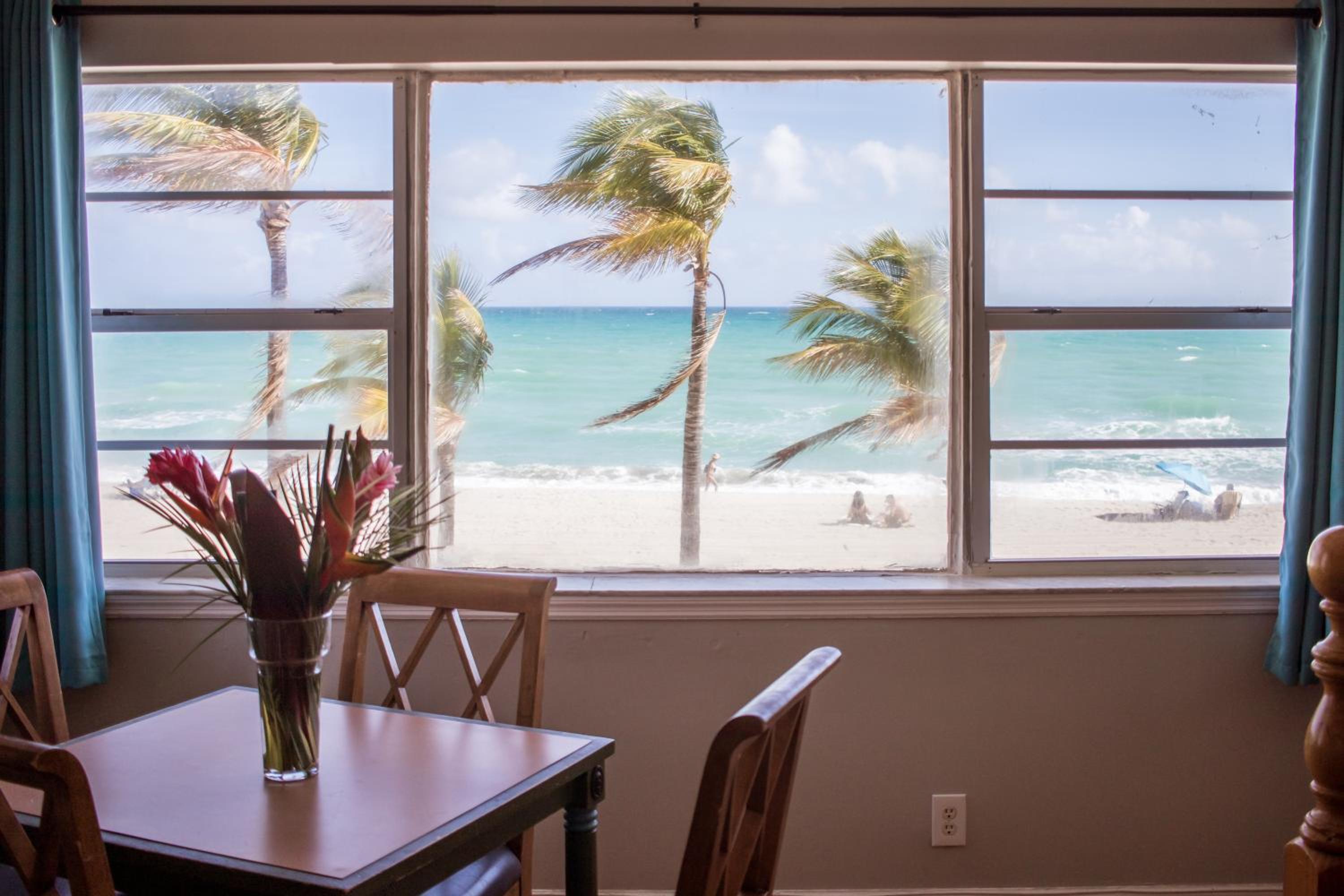 King Room with Ocean View - Photo 2