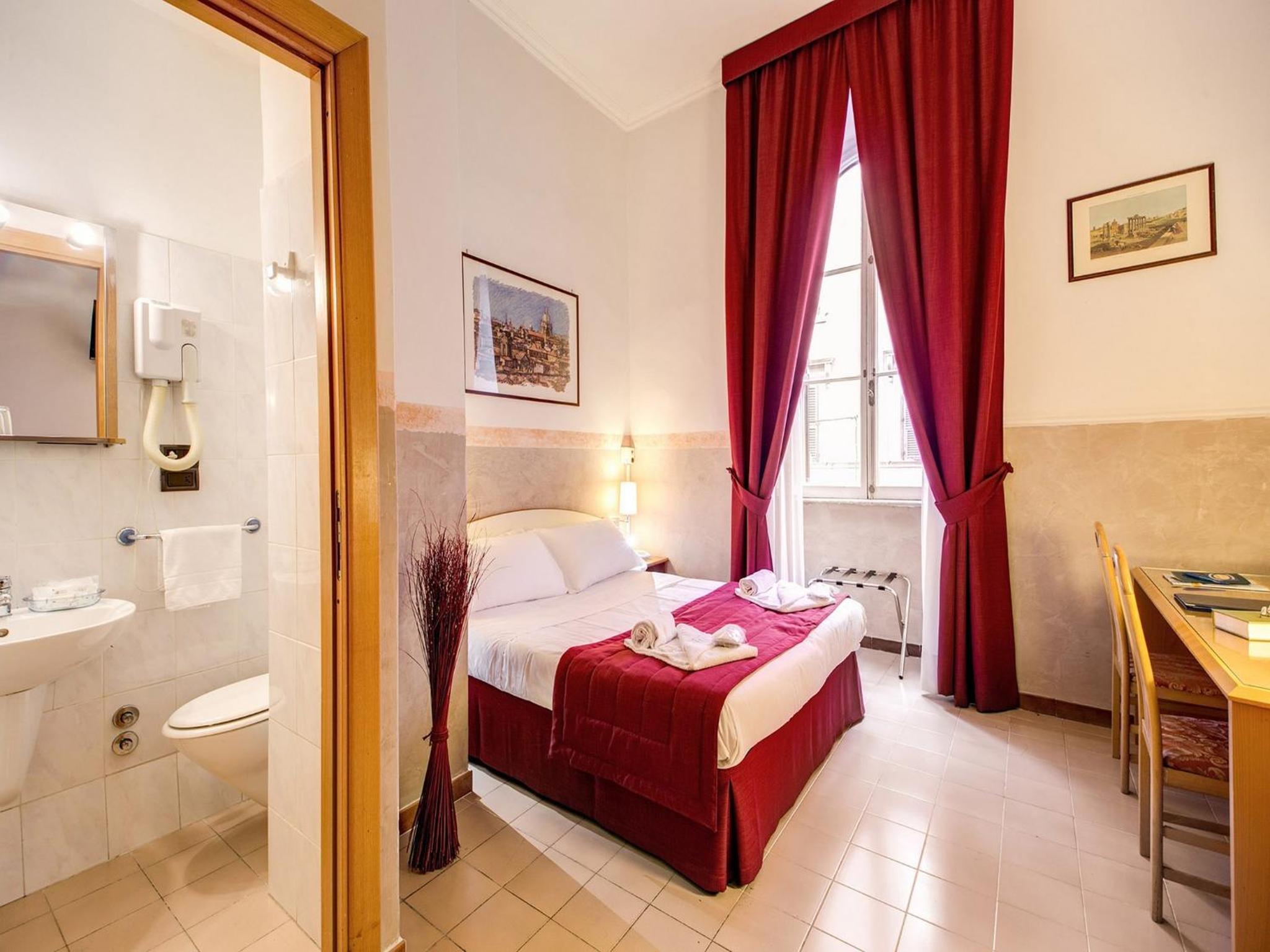 Double Room photo 2