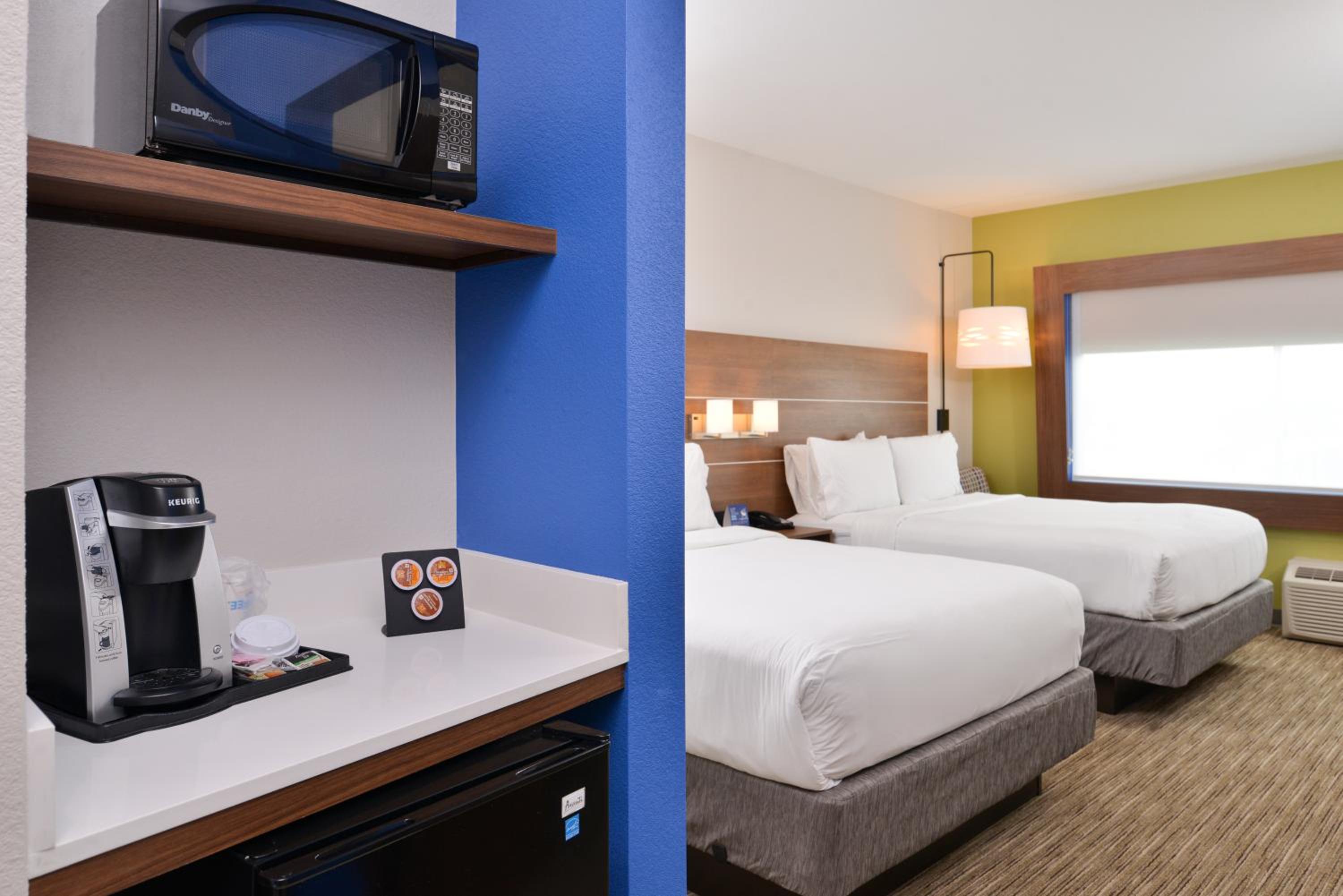 Standard Room with Two Queen Beds