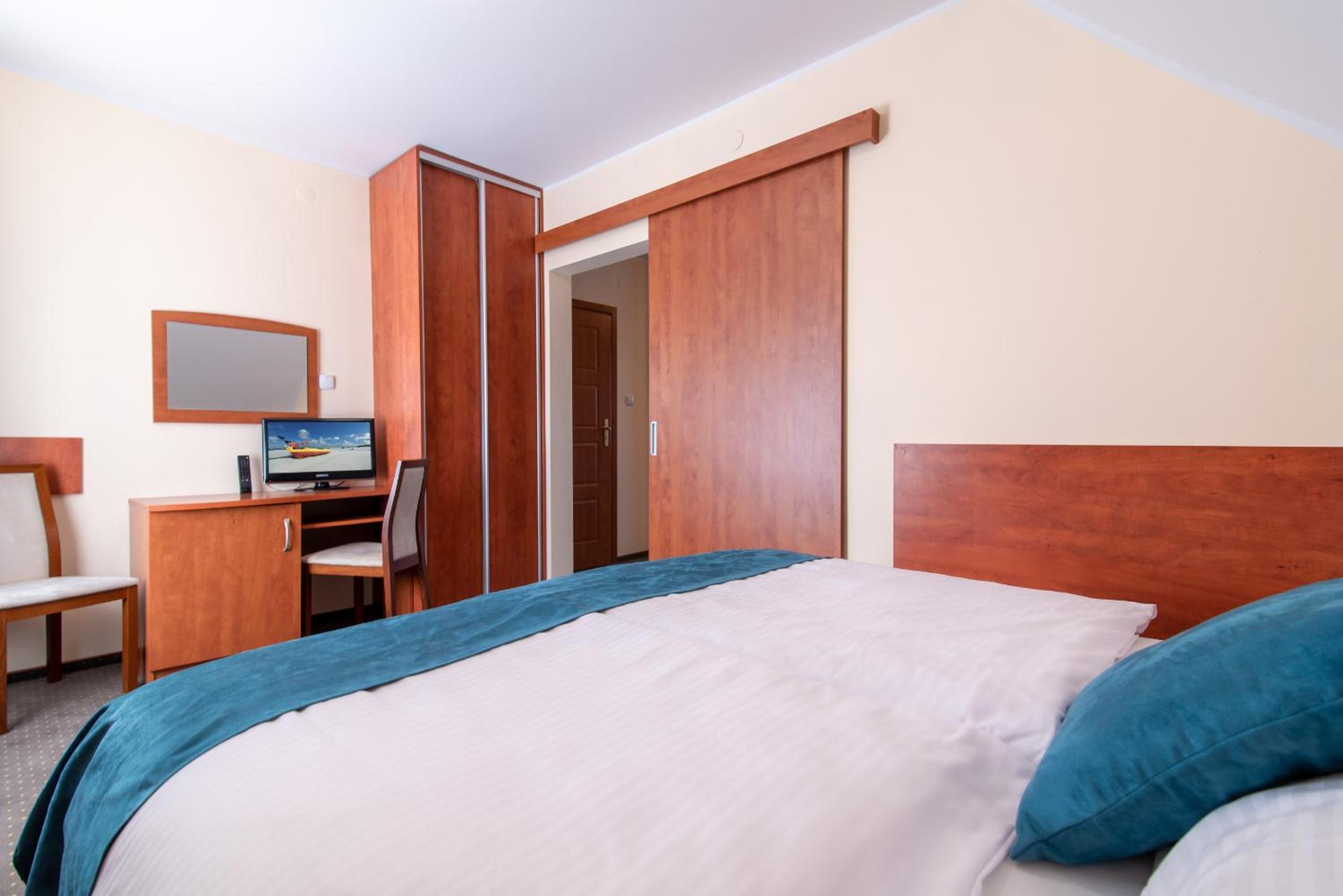 Quadruple Room with Balcony photo 3