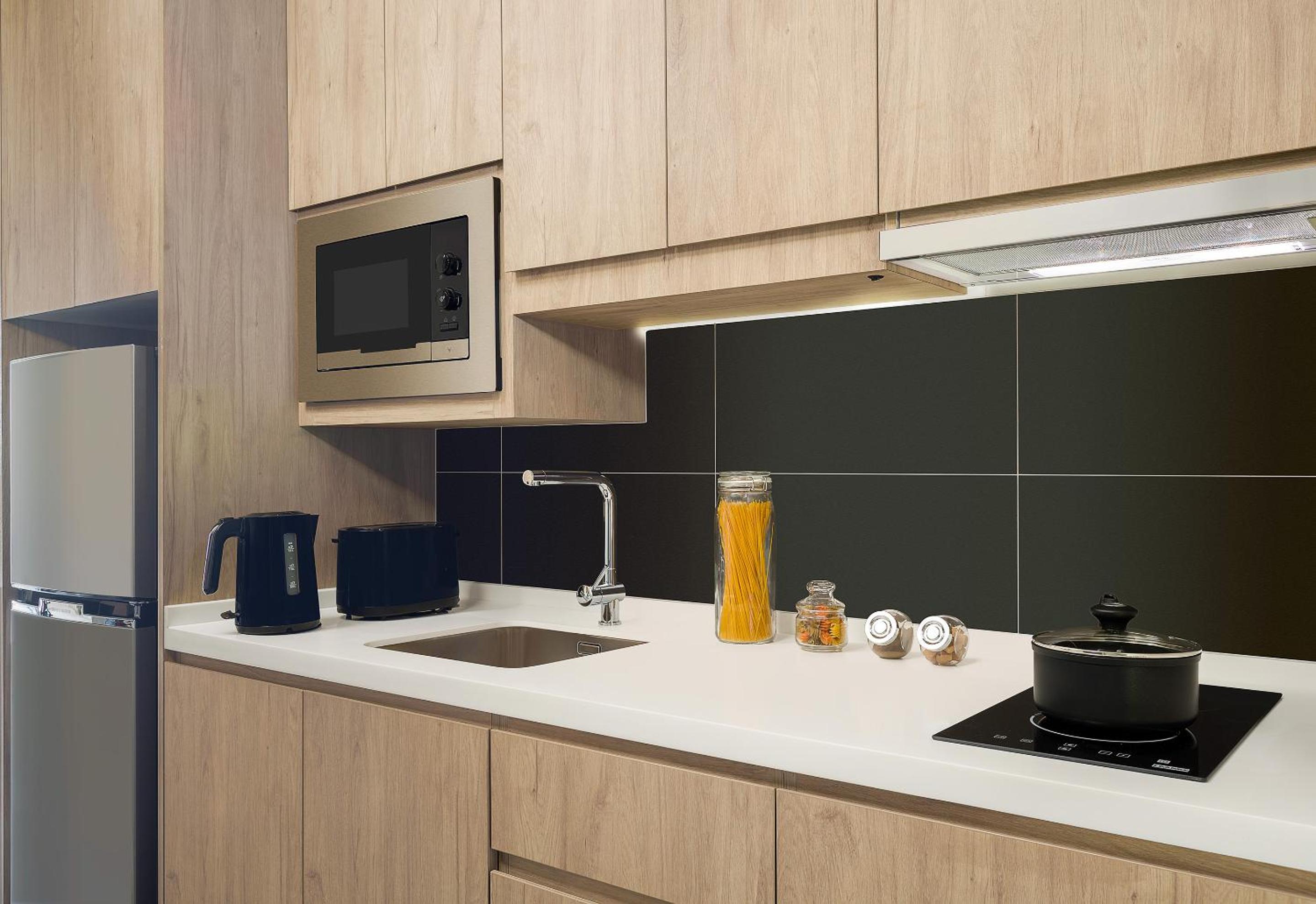 Studio Apartment - Photo 3