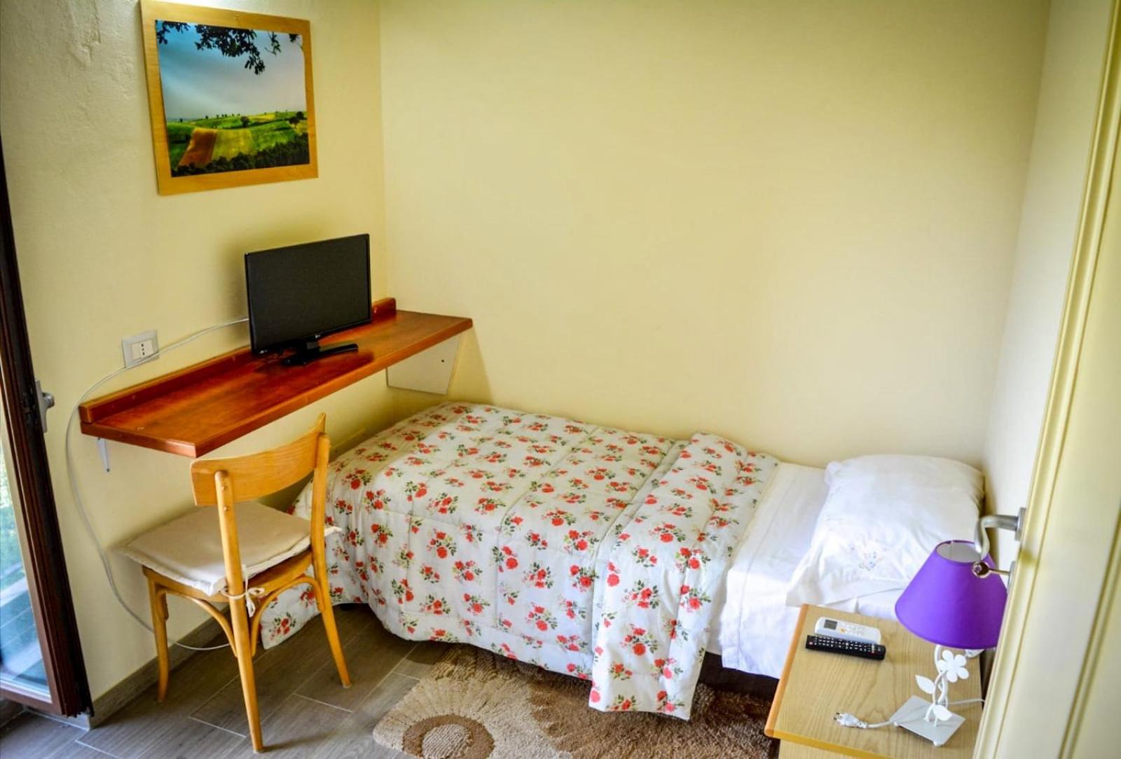 Single Room photo 1