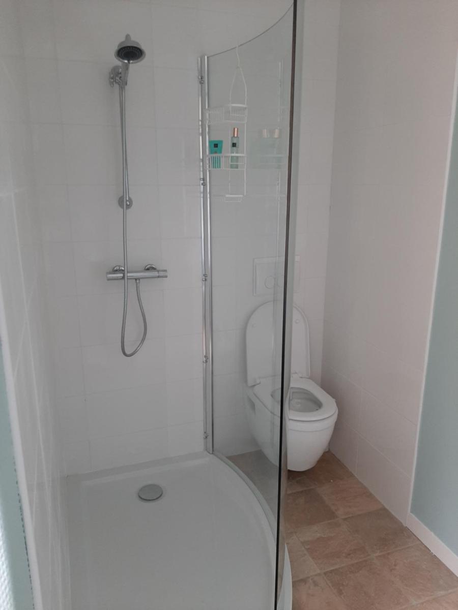 Double Room with Private Bathroom photo 1