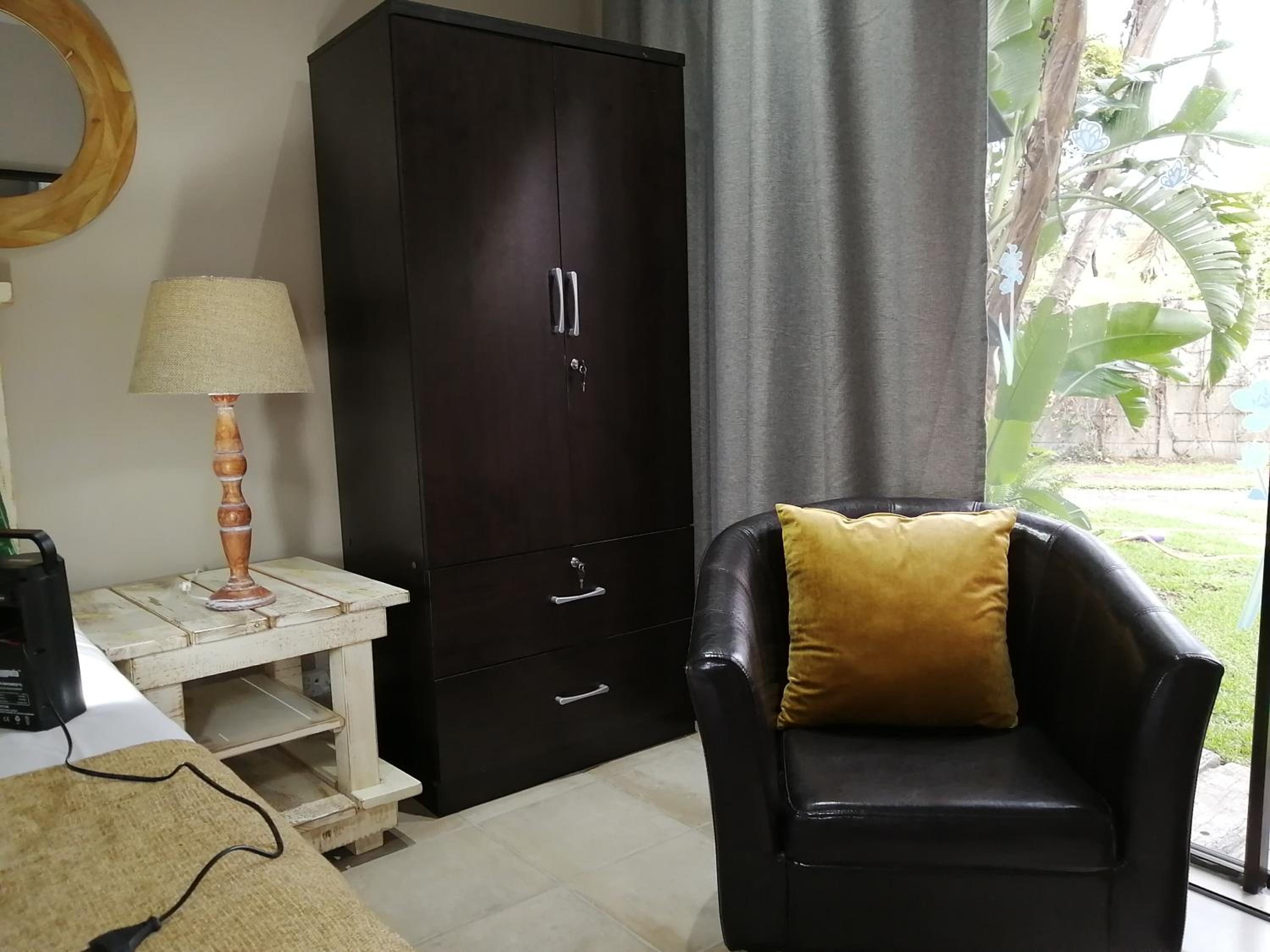 Queen Room with Garden View photo 3