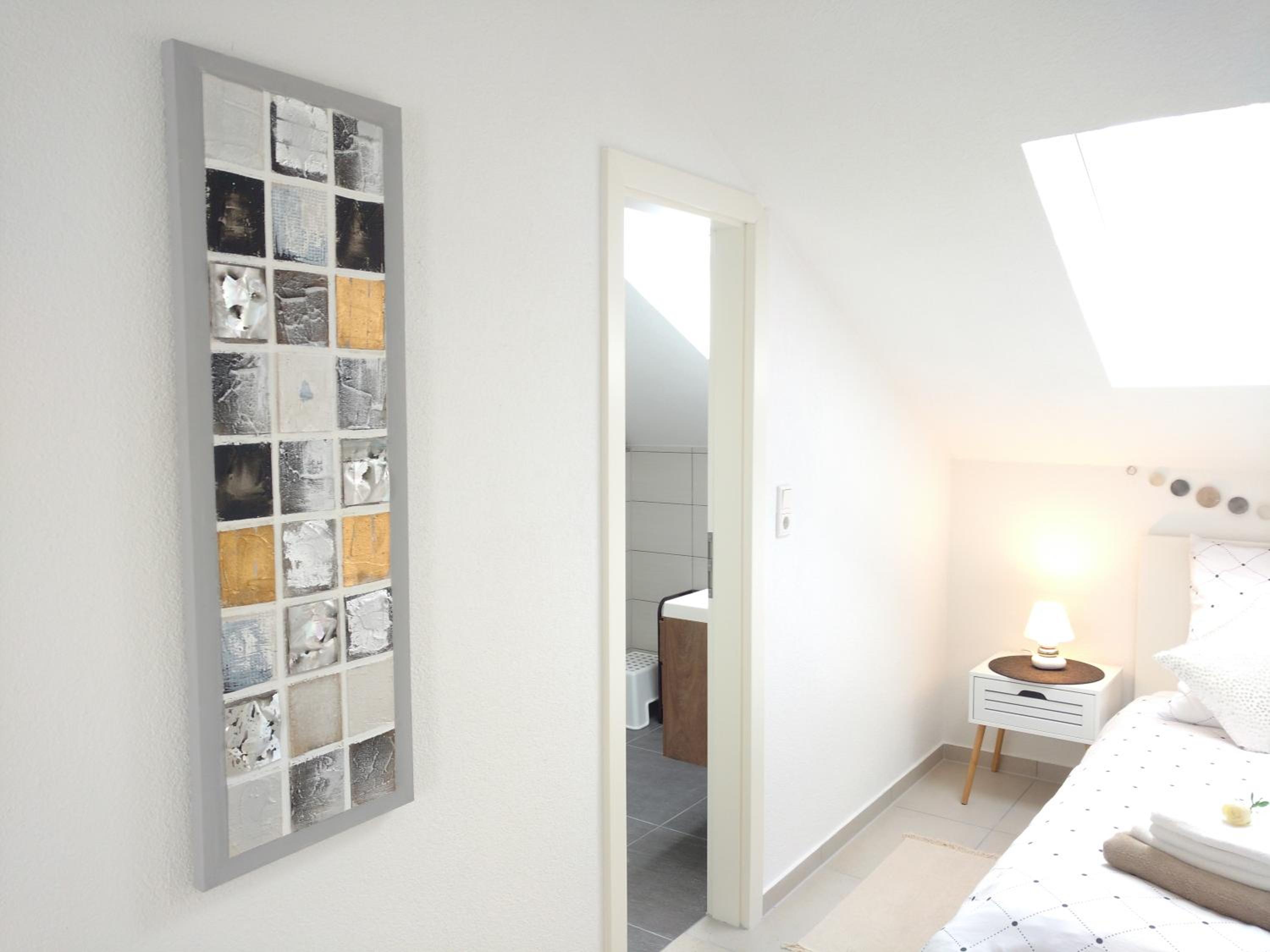 Deluxe Suite with Sea View - Photo 10