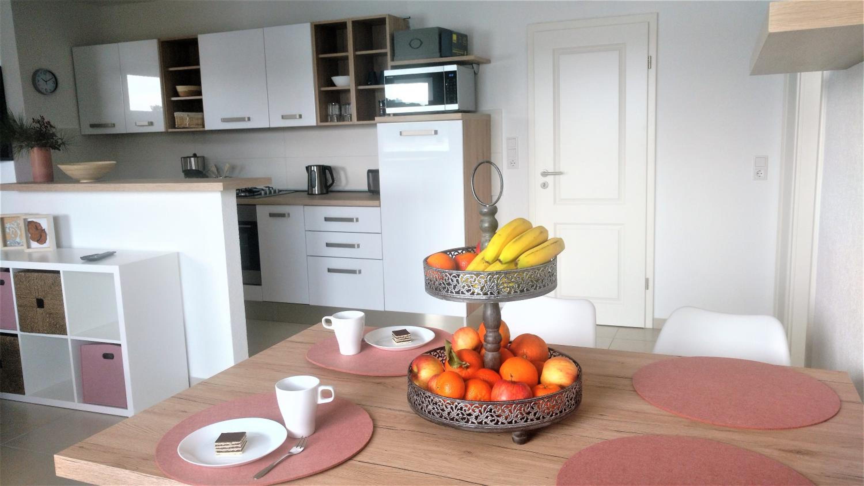 Deluxe Double Room with Balcony and Sea View - Photo 15