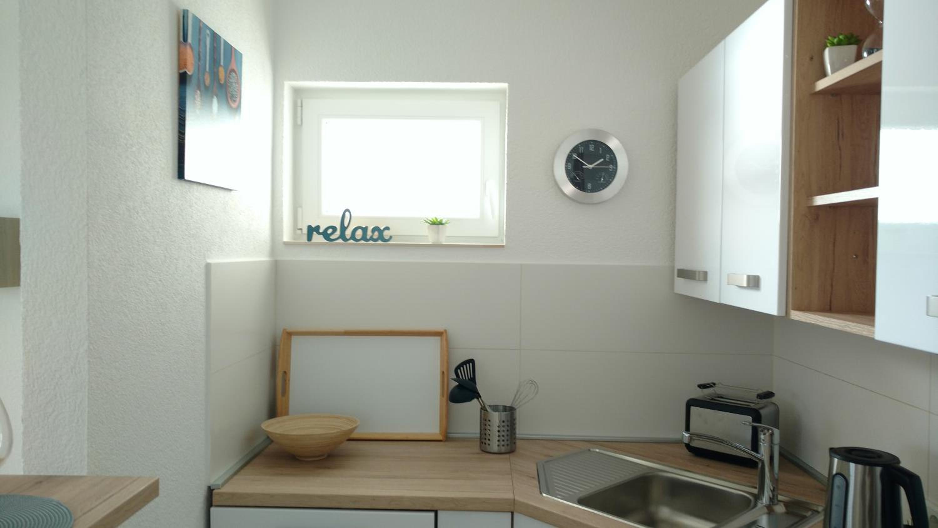 Apartment with Sea View - Photo 12
