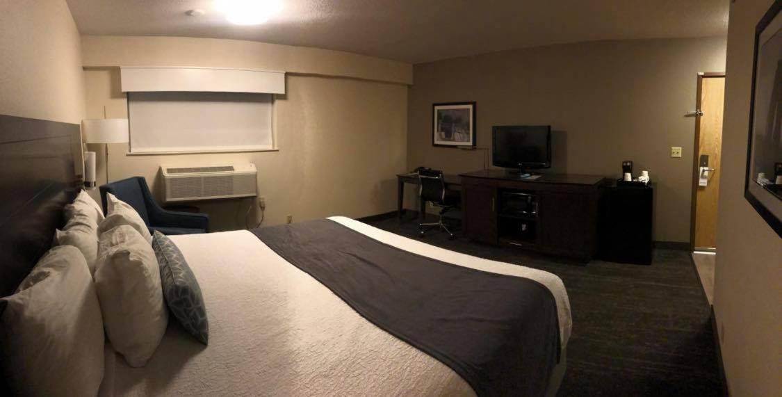 King Room - Upper Floor/Non-Smoking