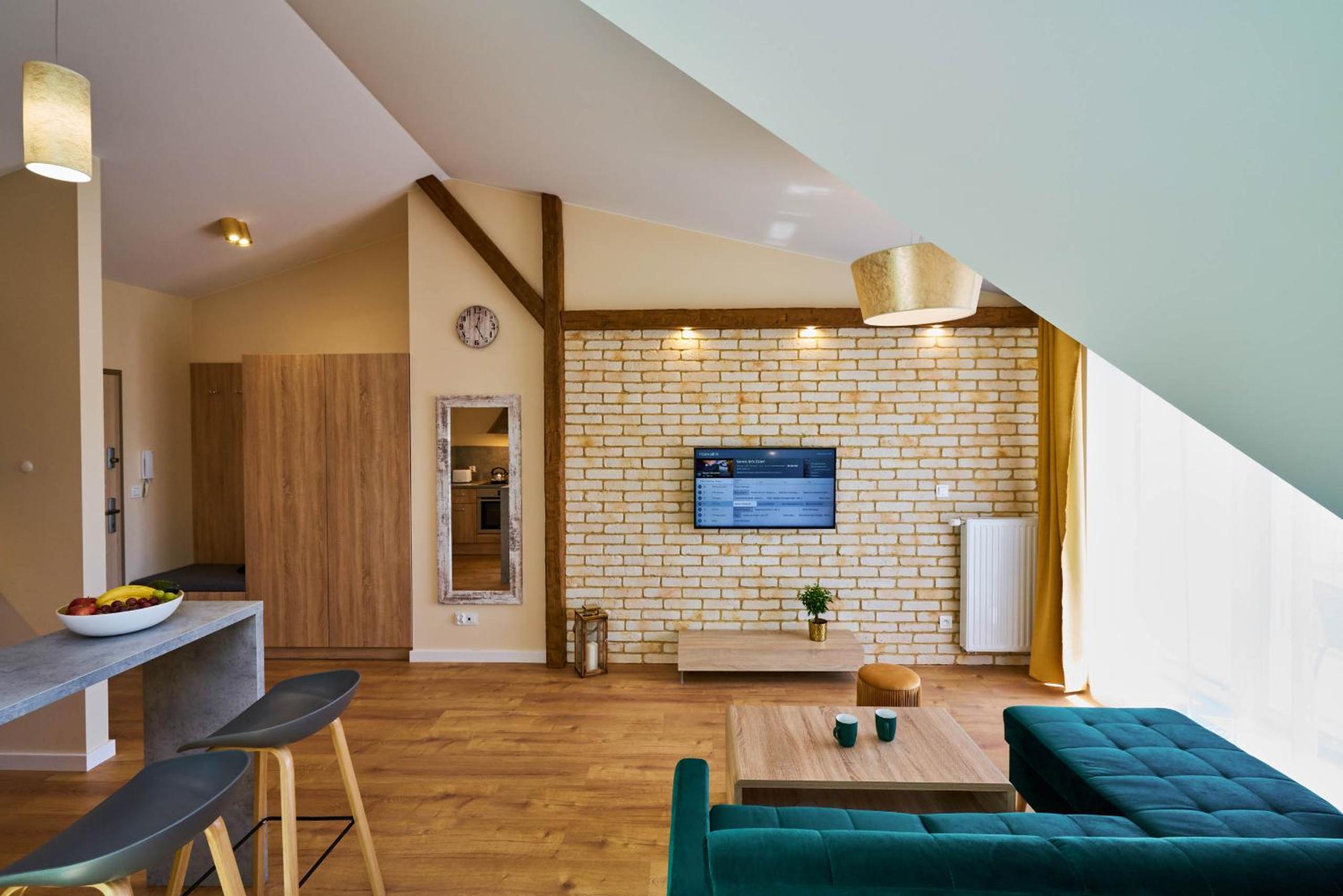 One-Bedroom Apartment - Photo 3