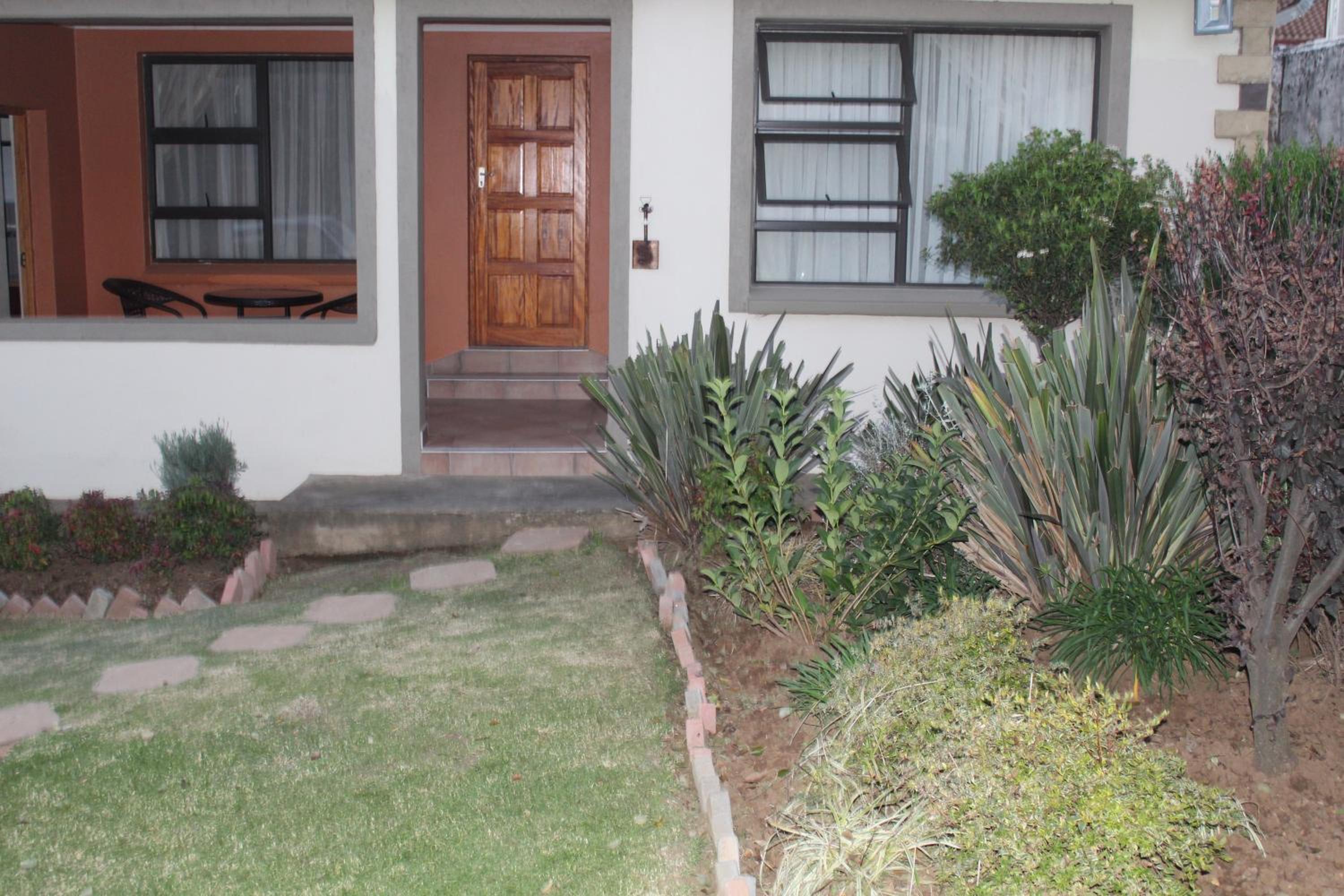 Apartment - Ground Floor photo 2
