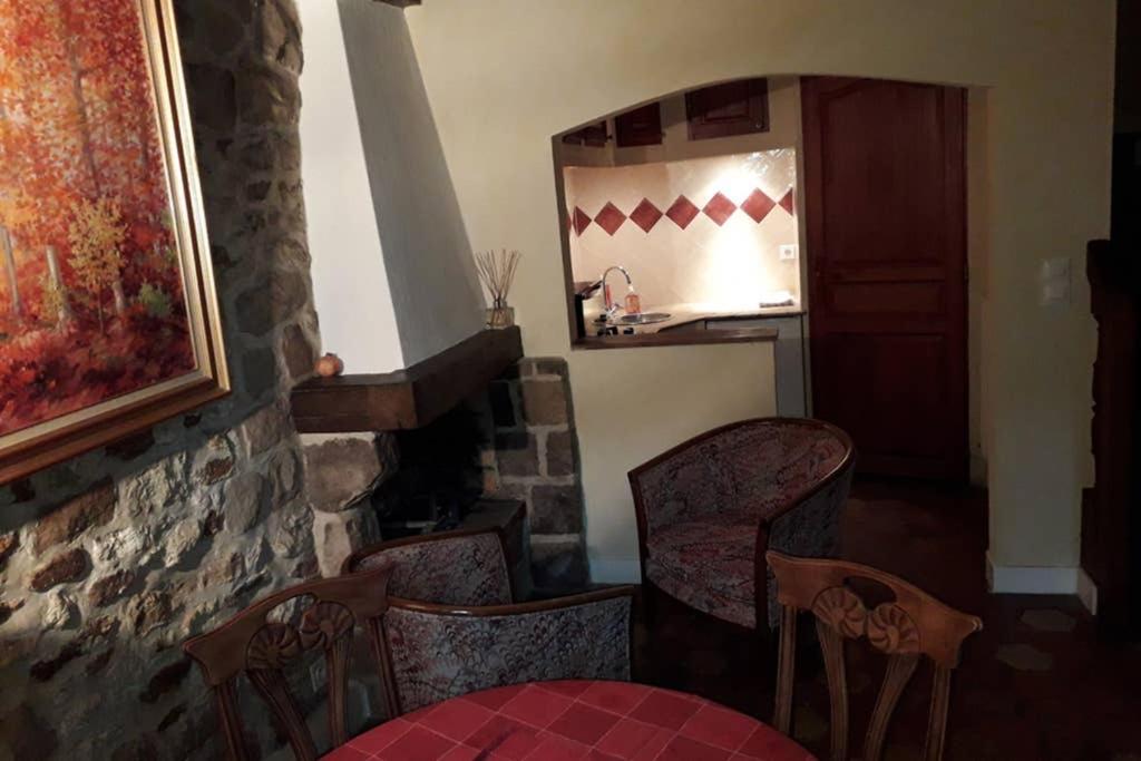 Two-Bedroom House - Photo 8