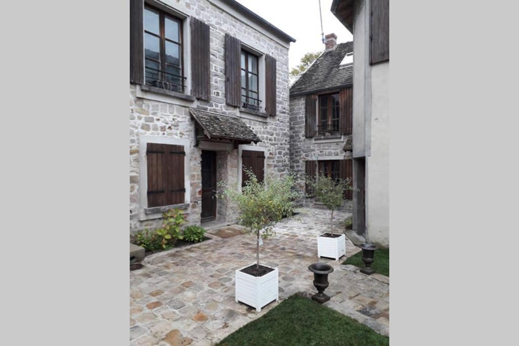 Two-Bedroom House - Photo 10