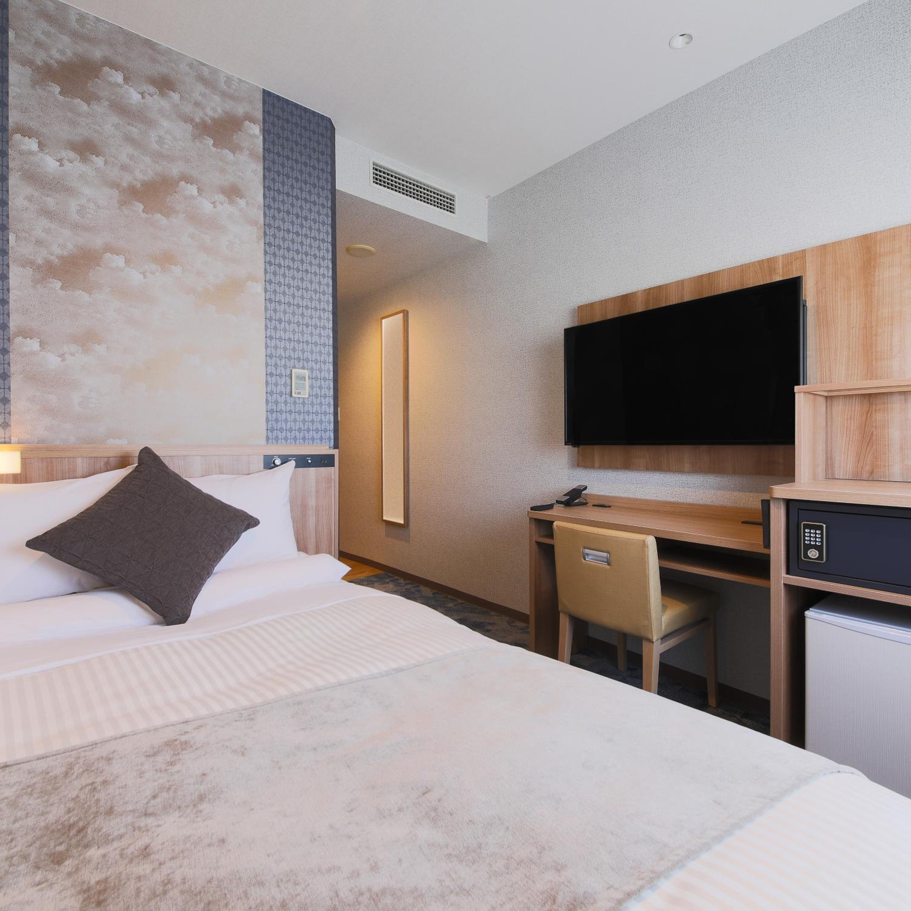 Standard Semi-Double Room - Smoking