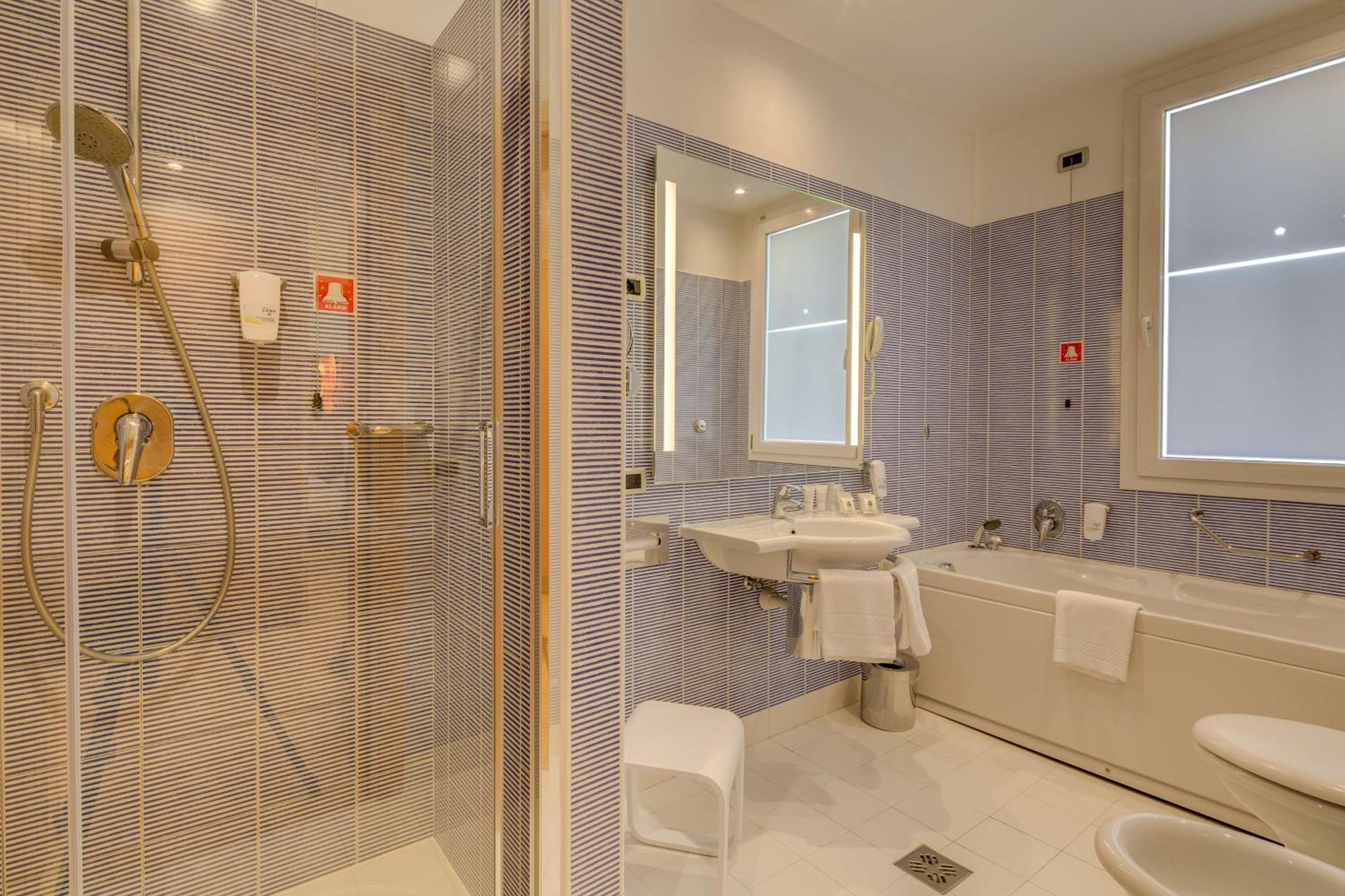 Junior Suite - Photo 9