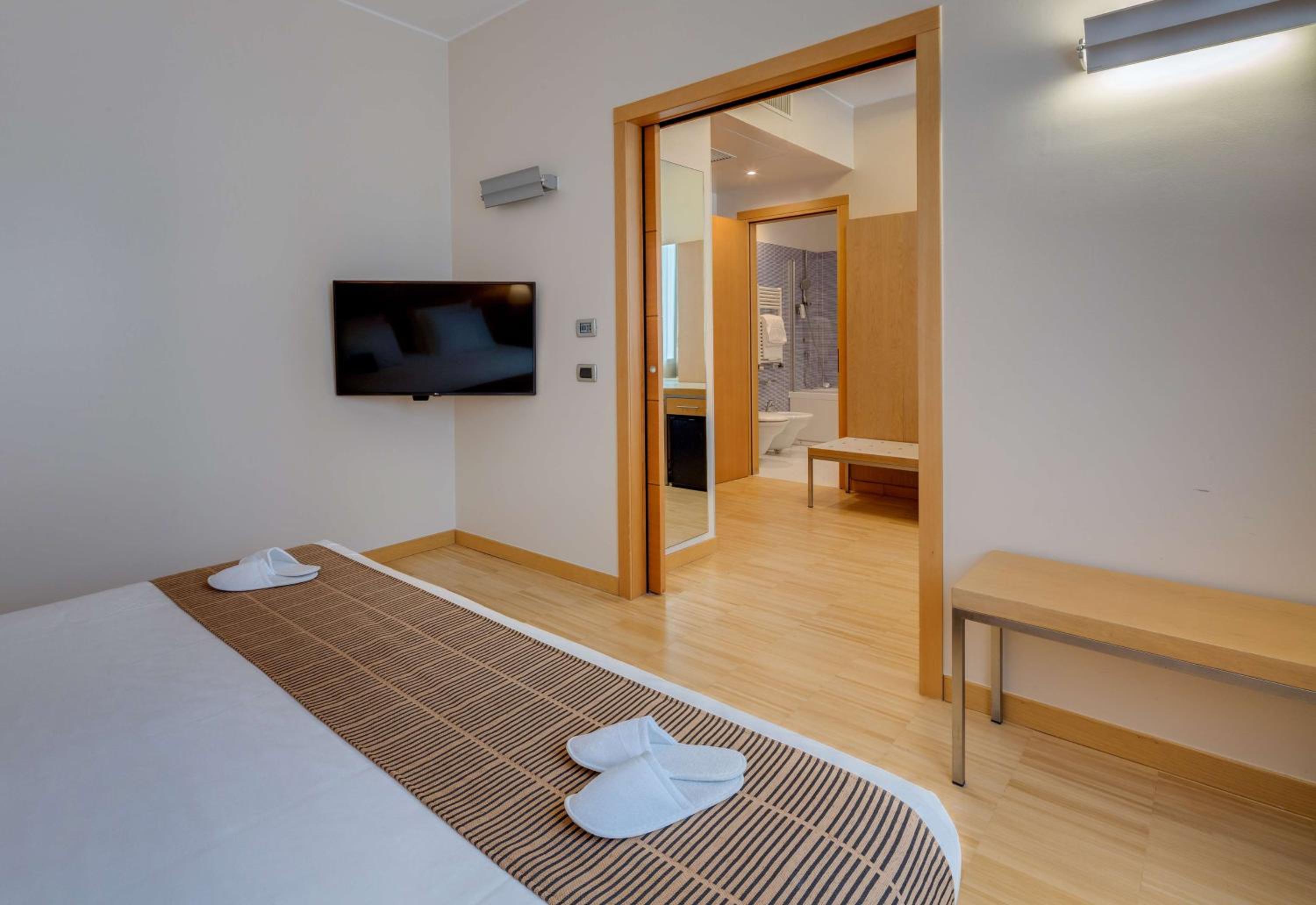 Junior Suite - Photo 17