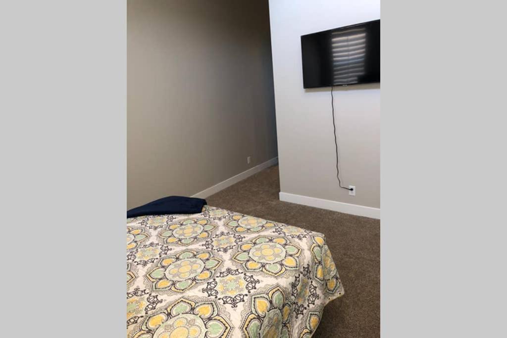Three-Bedroom House photo 1