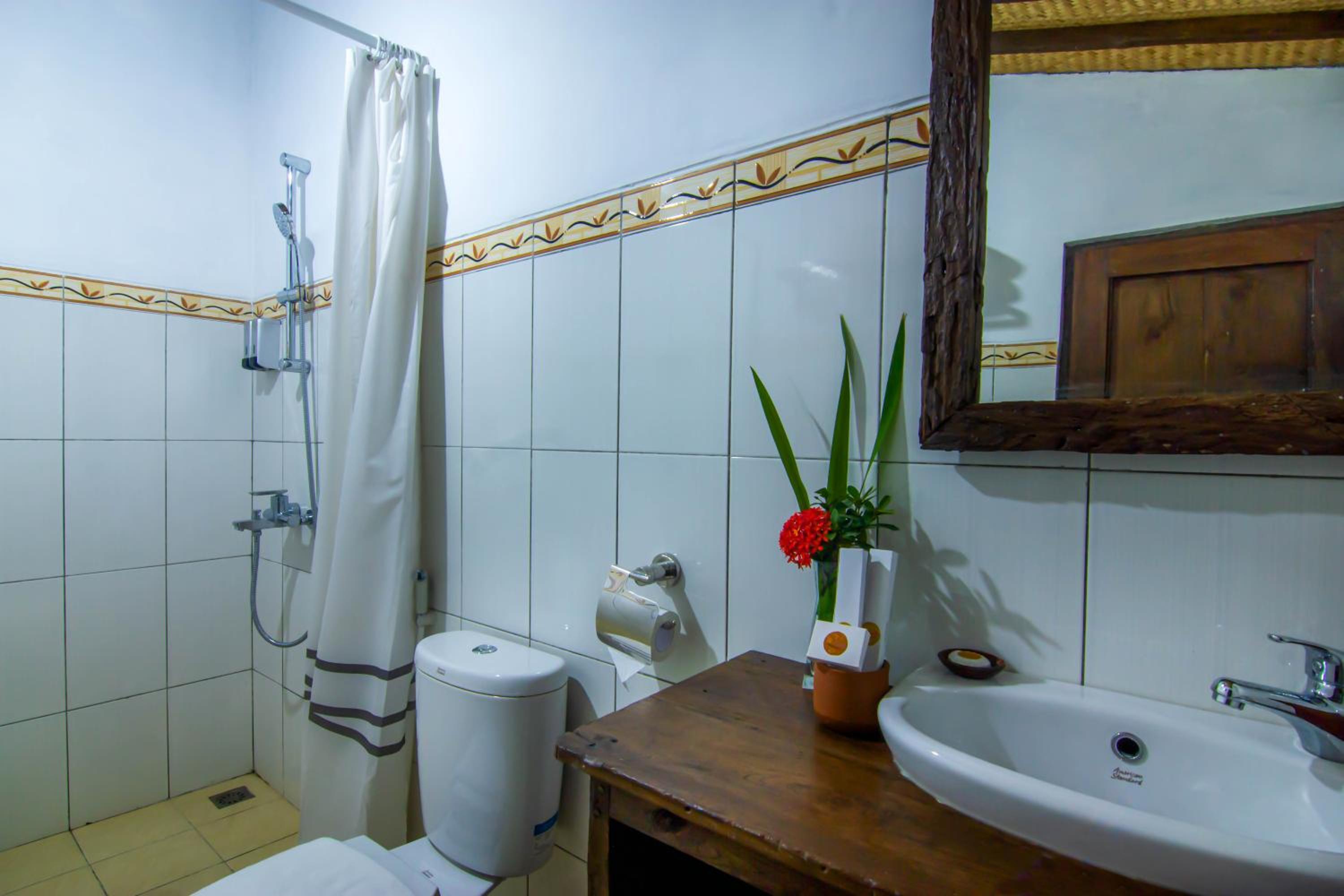 Triple Room with Balcony - Photo 10