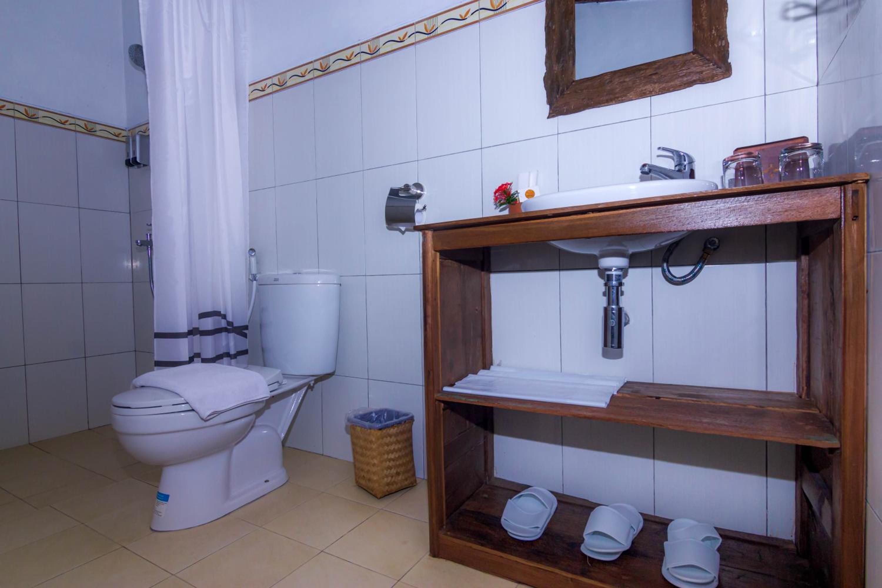 Triple Room with Balcony - Photo 7