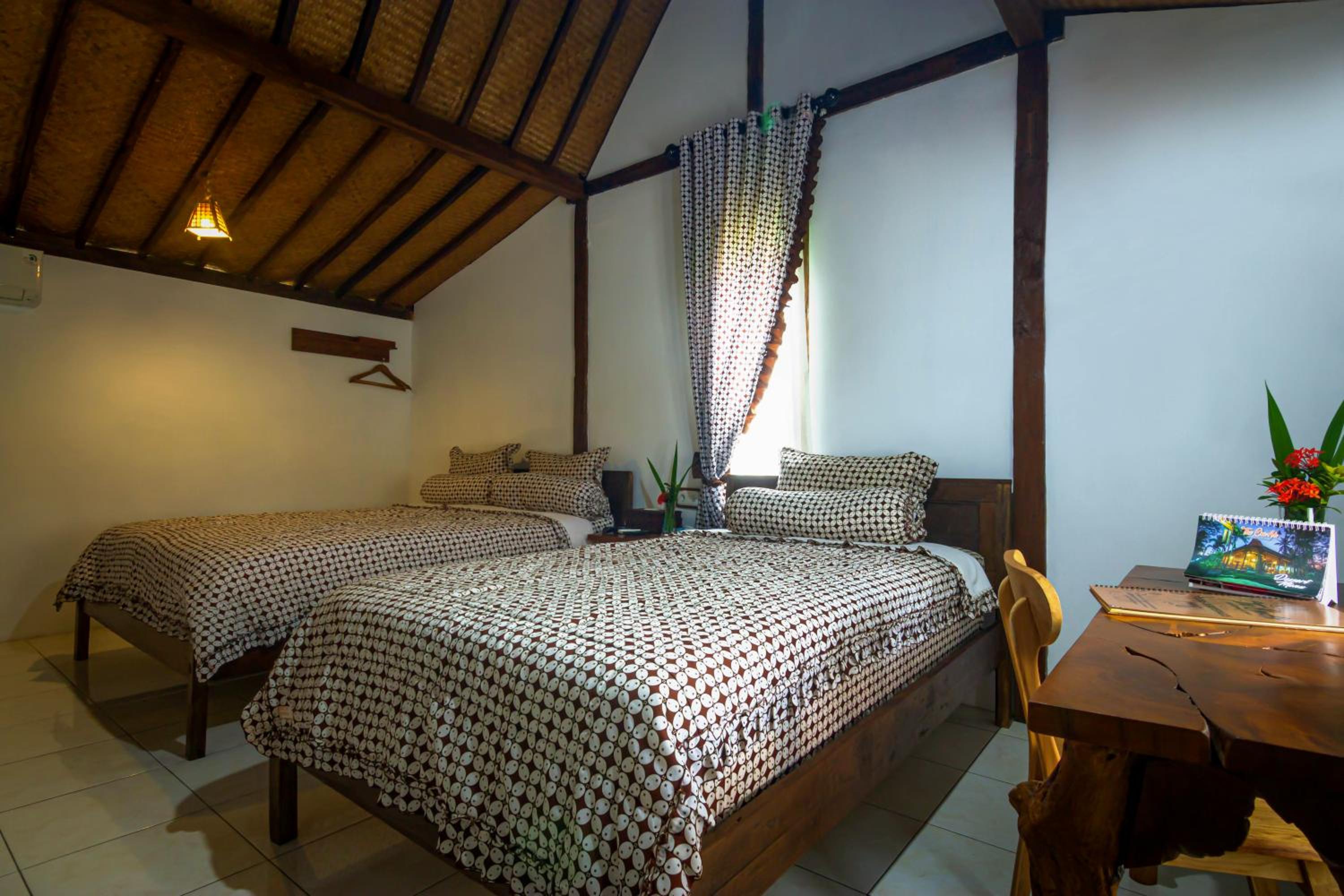 Triple Room with Balcony - Photo 11