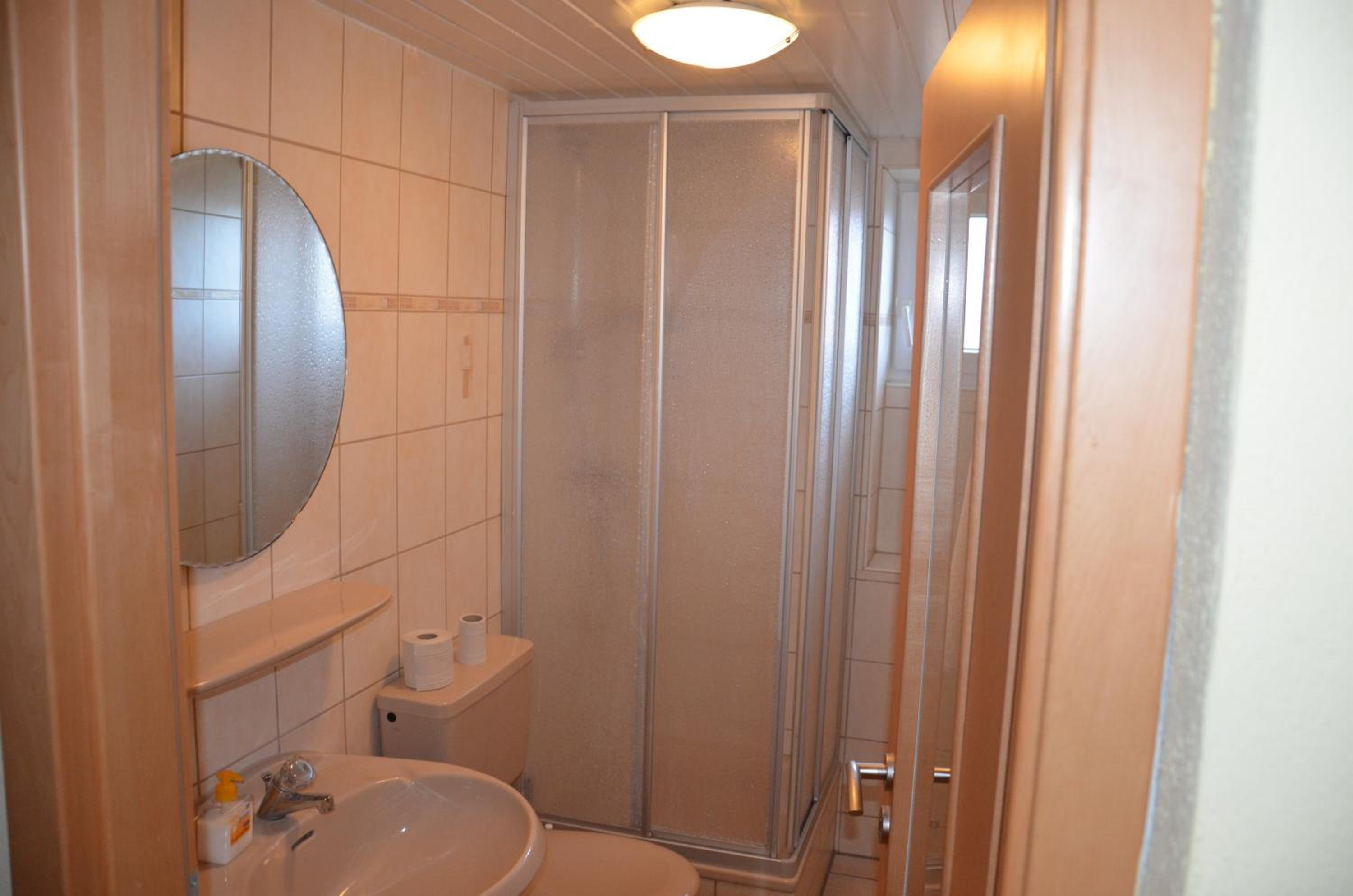 Single Room photo 3