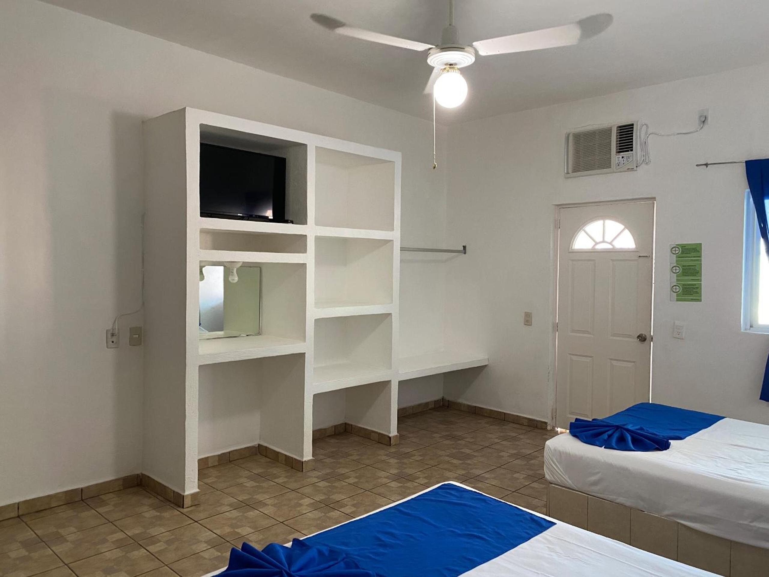 Deluxe Family Room - Photo 6