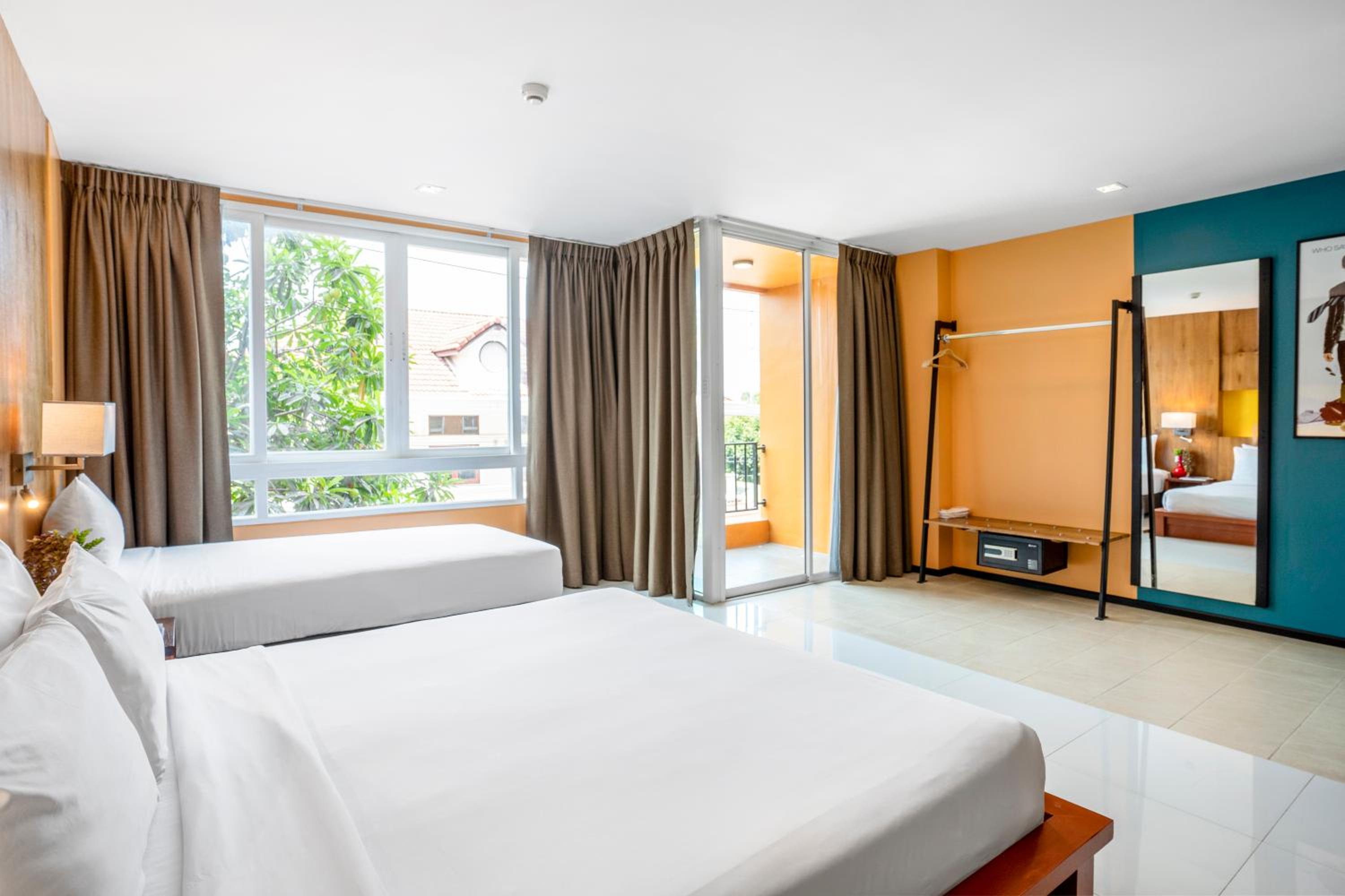 Deluxe Triple Room photo 2