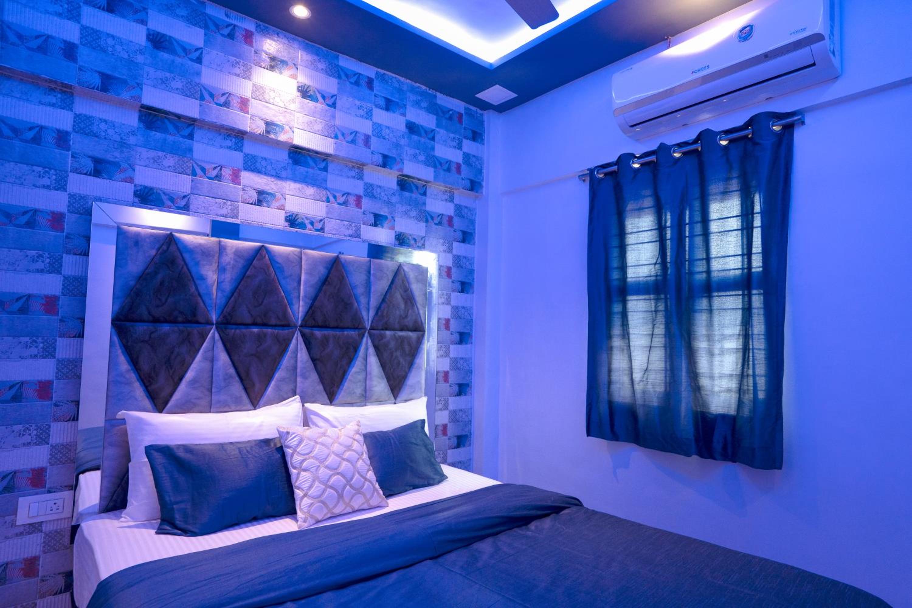 Two-Bedroom Apartment - Photo 8
