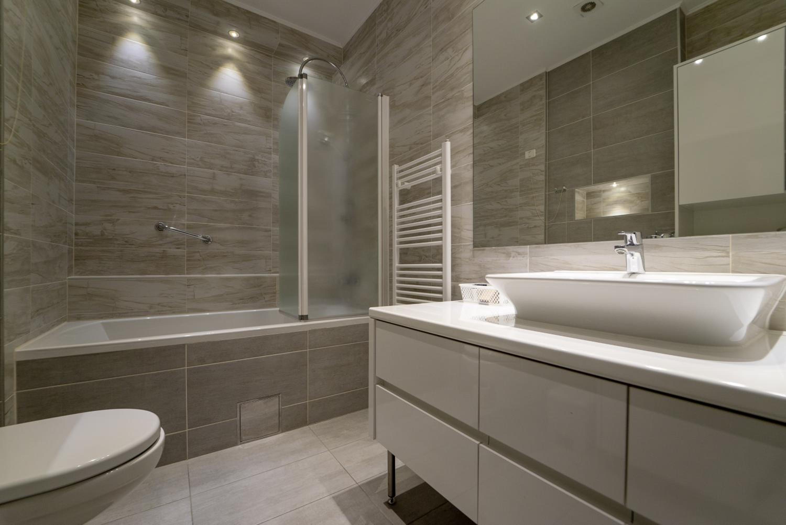 Deluxe Suite with Balcony photo 3