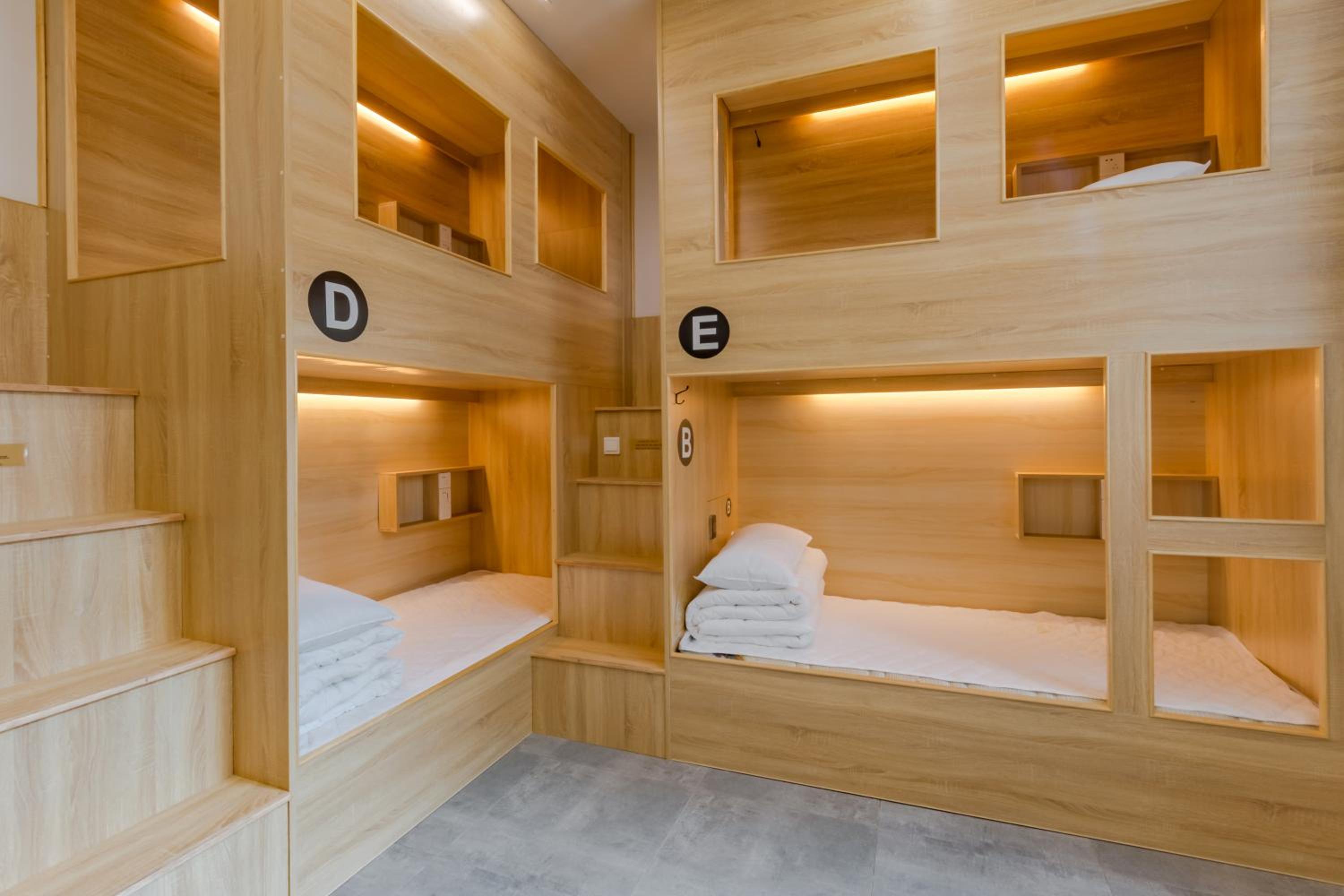 Bed In 6-Bed Female Dormitory Room photo 3