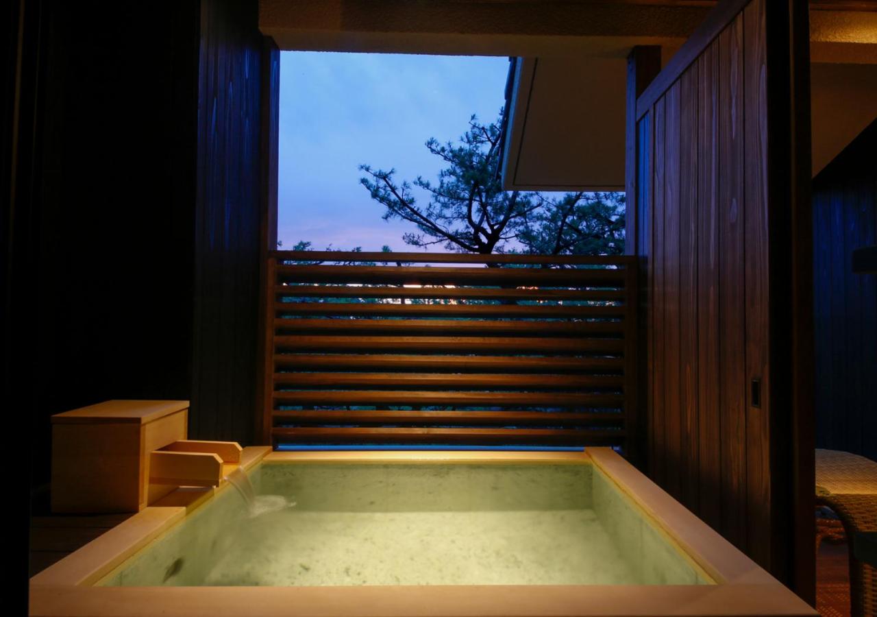 Japanese-Western Room with open-air bath TYPE K - Non-Smoking (2nd-3rd Floor) - Photo 2