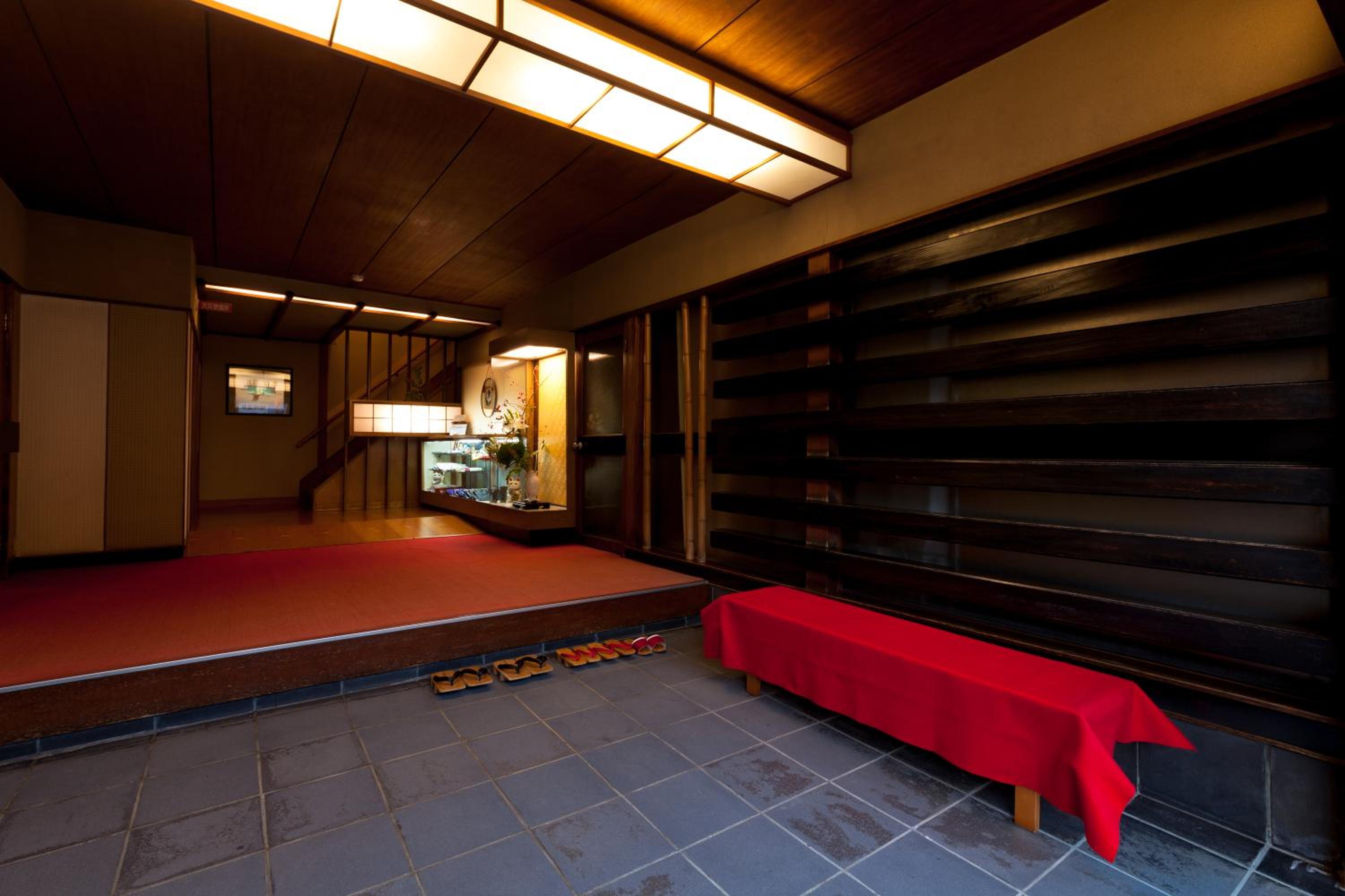 Standard Family Room with Private Bathroom (15㎡) photo 2