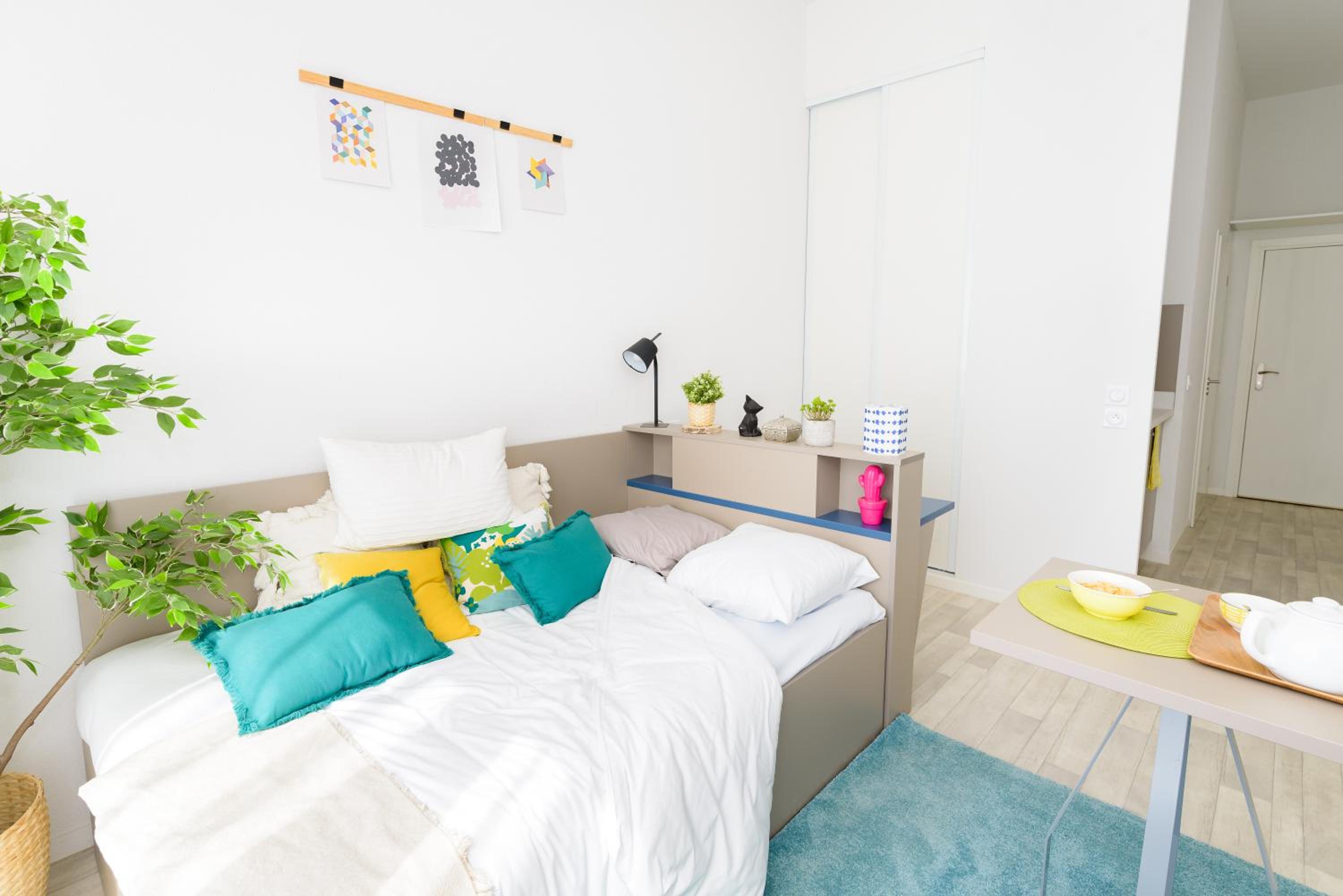 Standard Apartment
