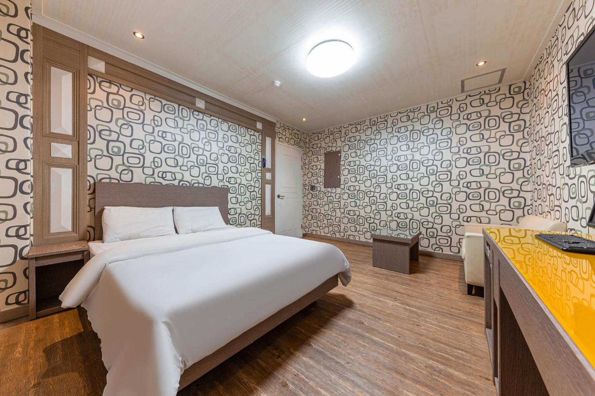 Deluxe Double Room - Photo 1
