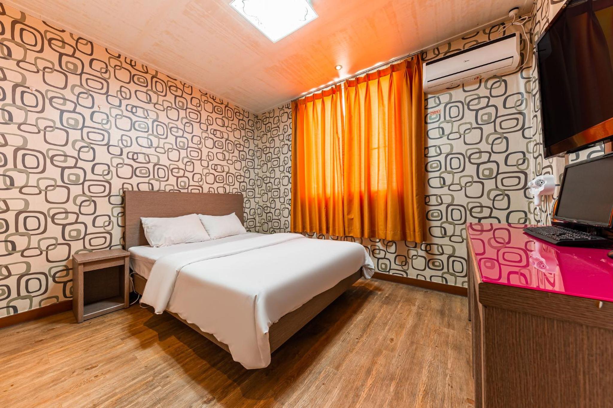 Standard Double Room - Photo 4