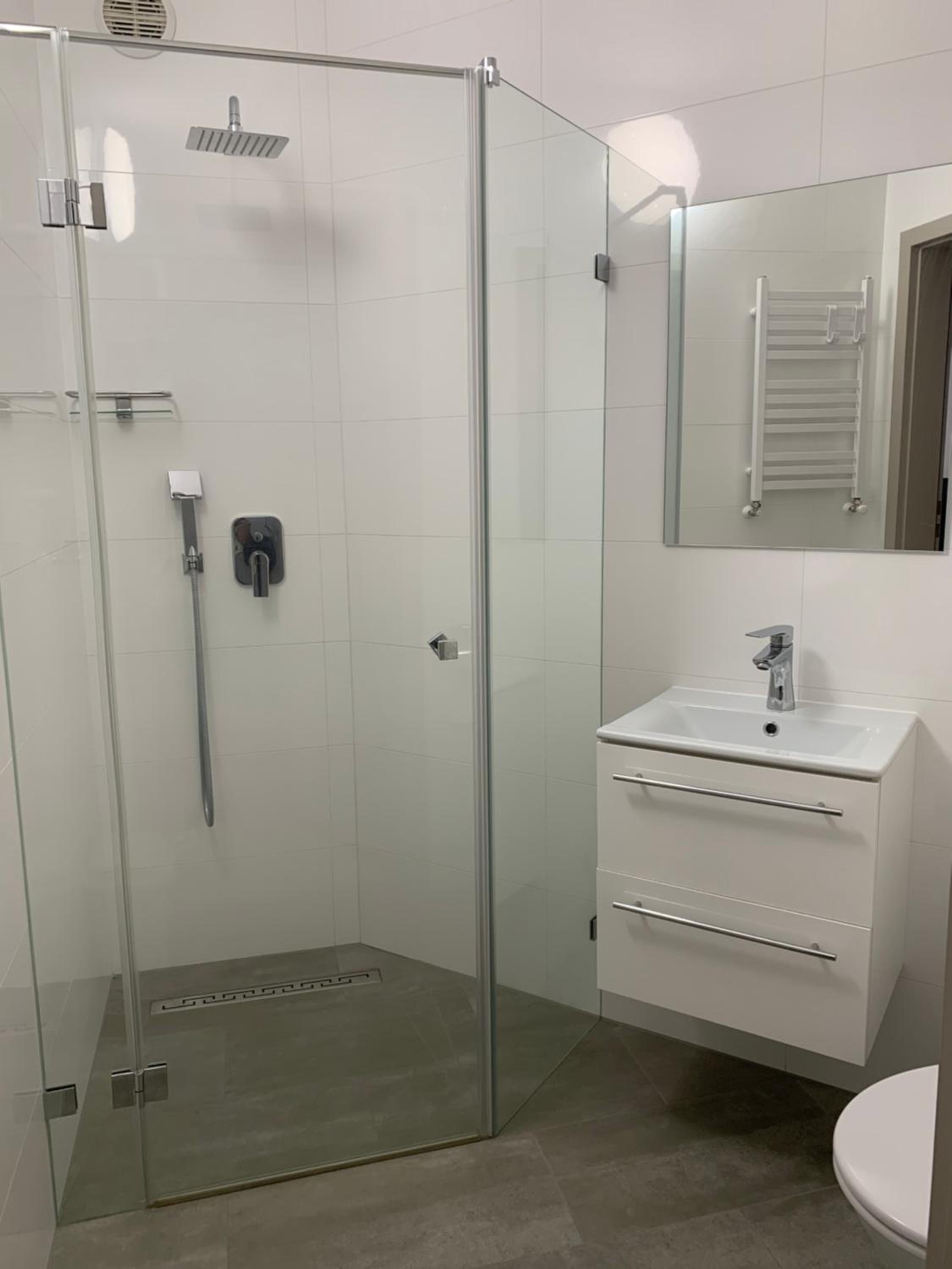 Double Room - Photo 8