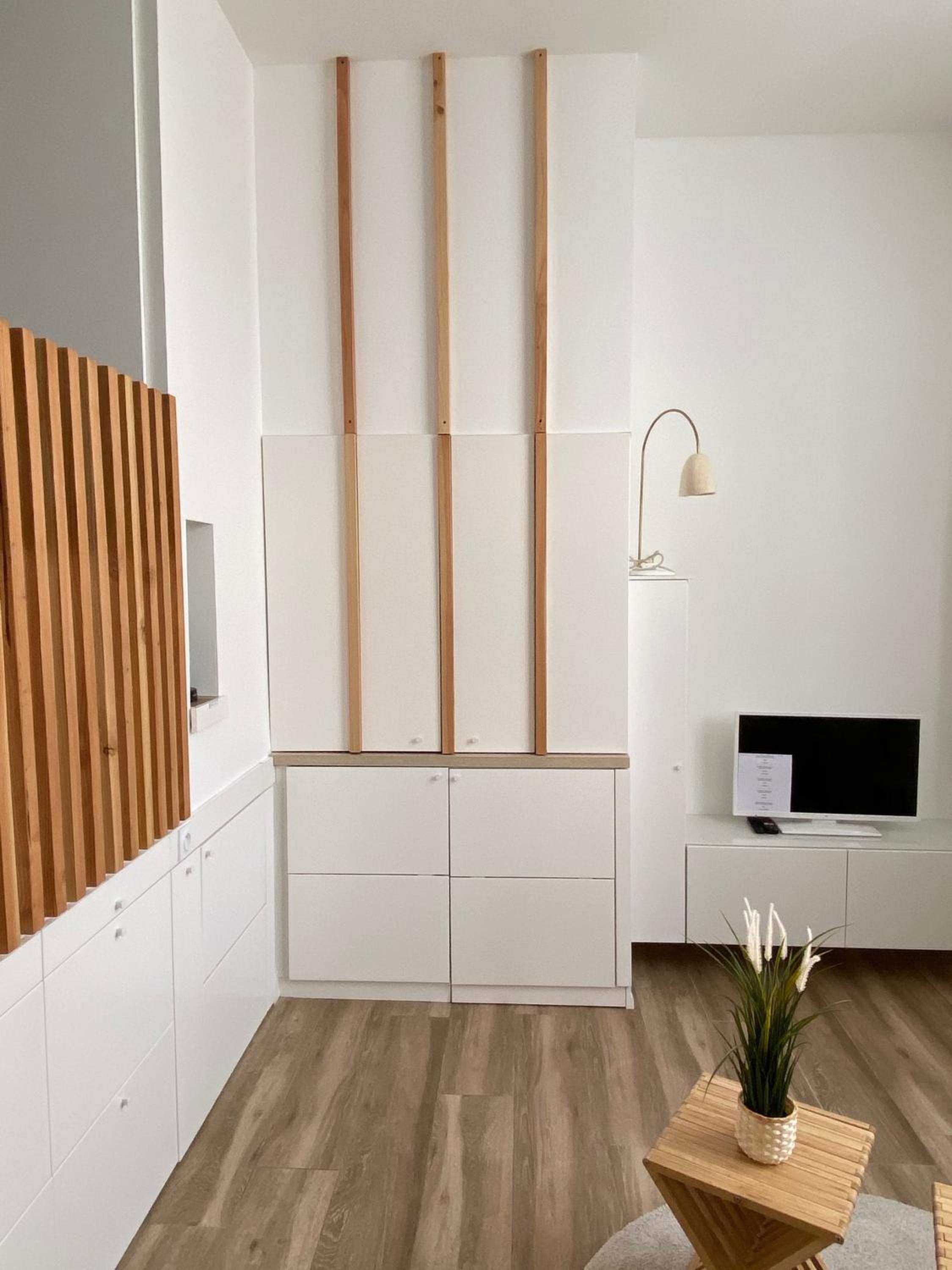 One-Bedroom Apartment - Photo 17