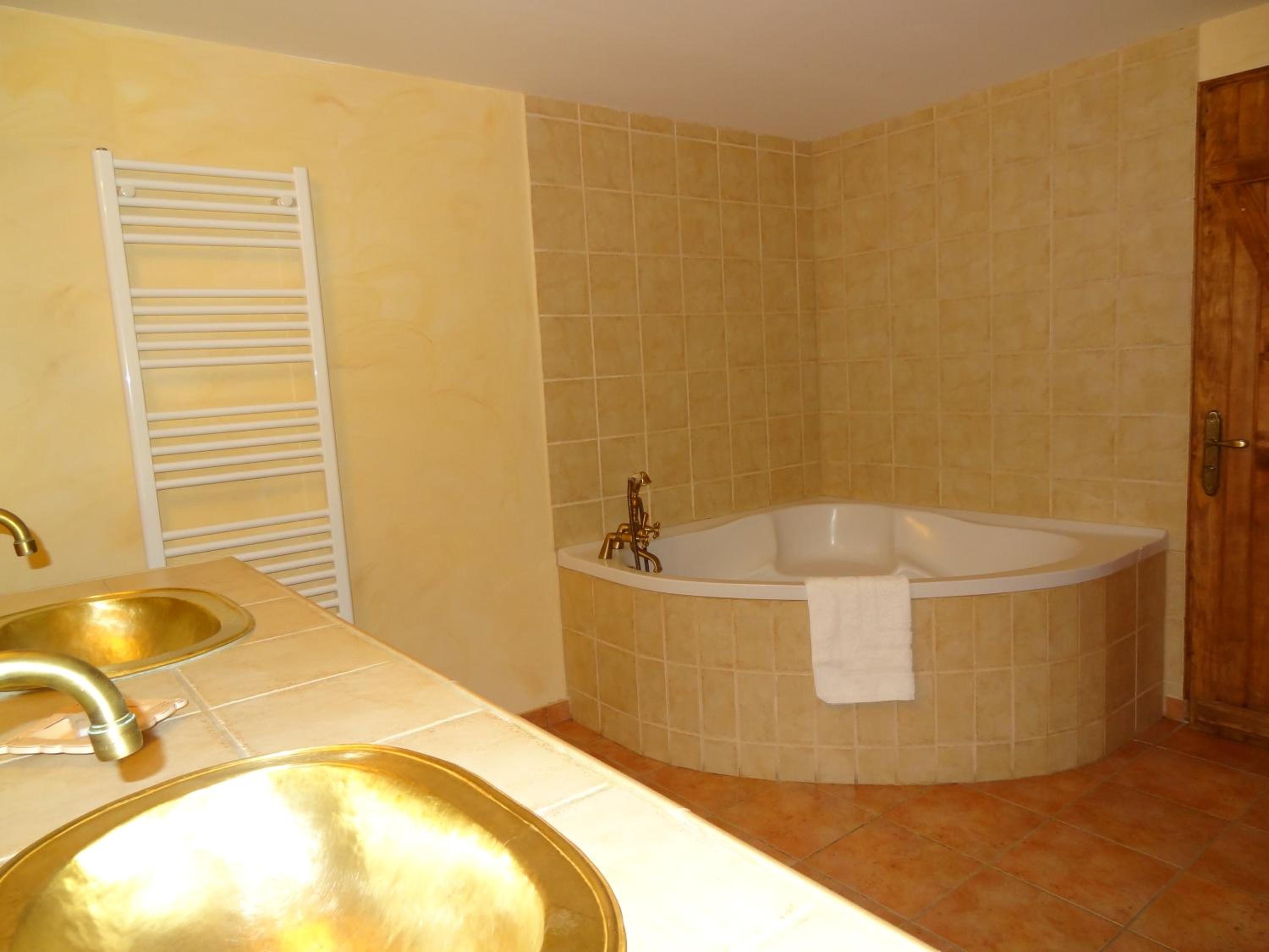 Classic Double Room with Garden View photo 2