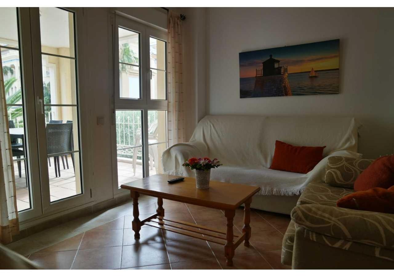 Apartamento con vista al jardín