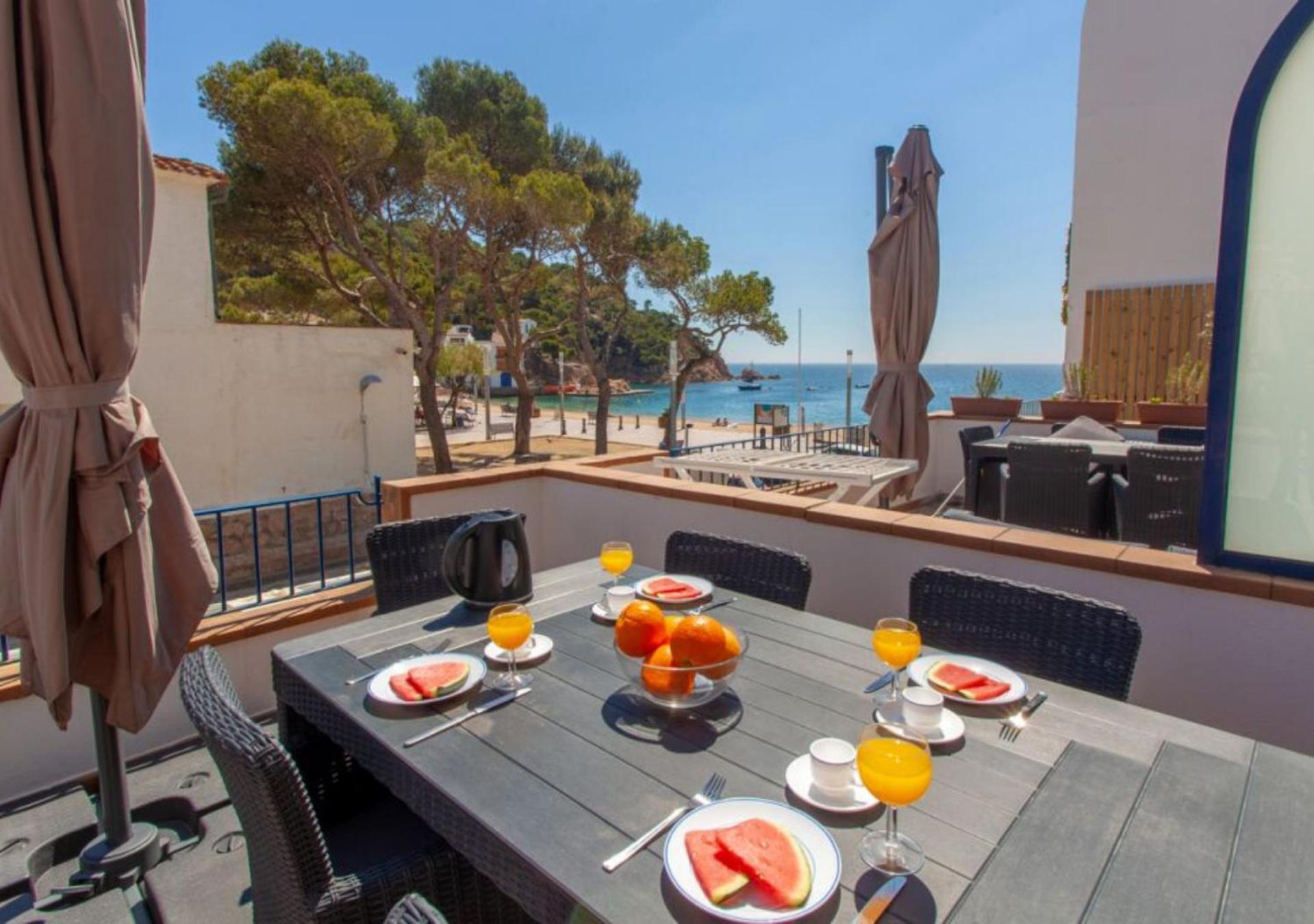 Apartment with Sea View photo 2