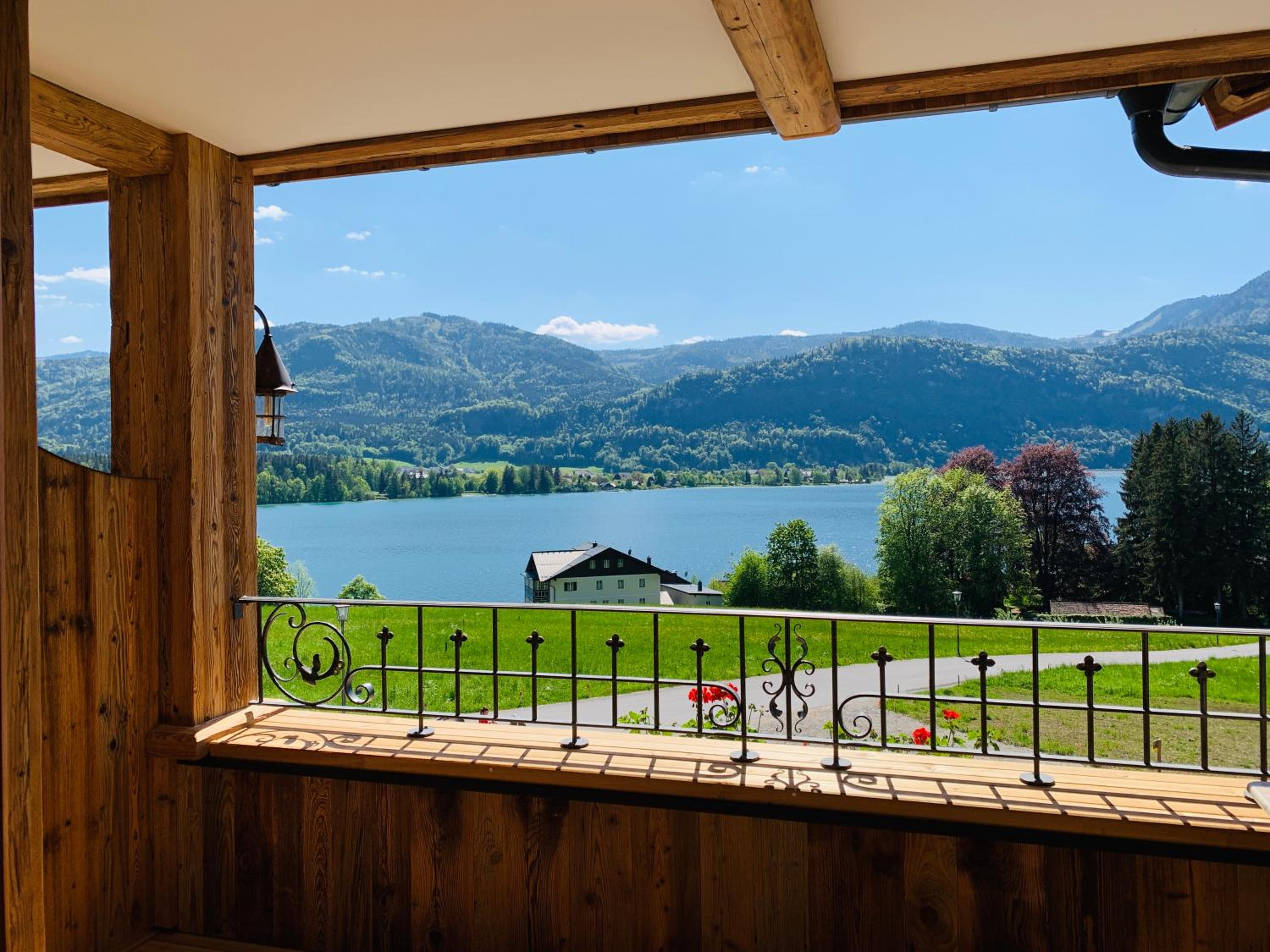 Double Room with Lake View photo 2