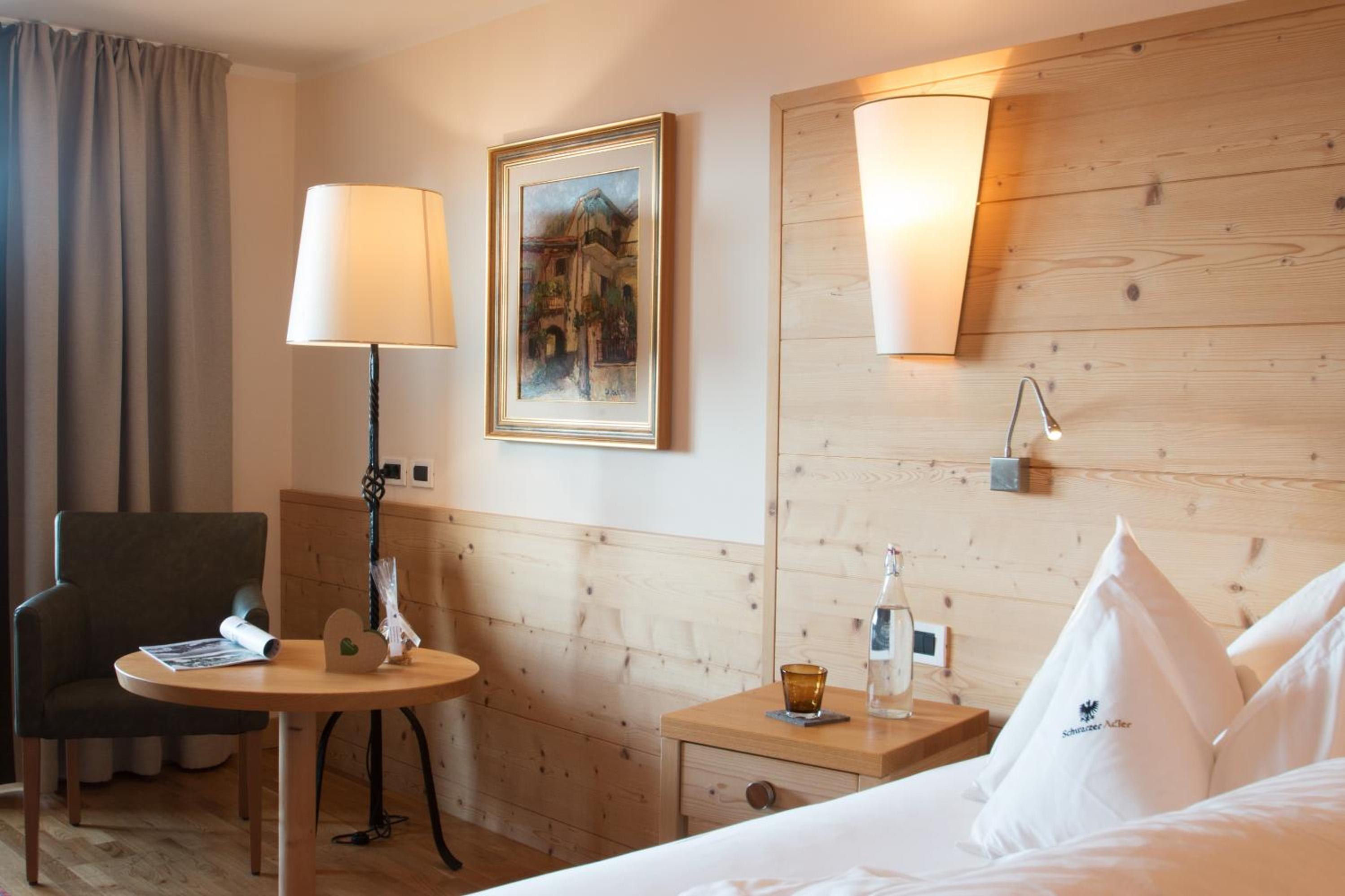 Deluxe Double Room with Balcony photo 1