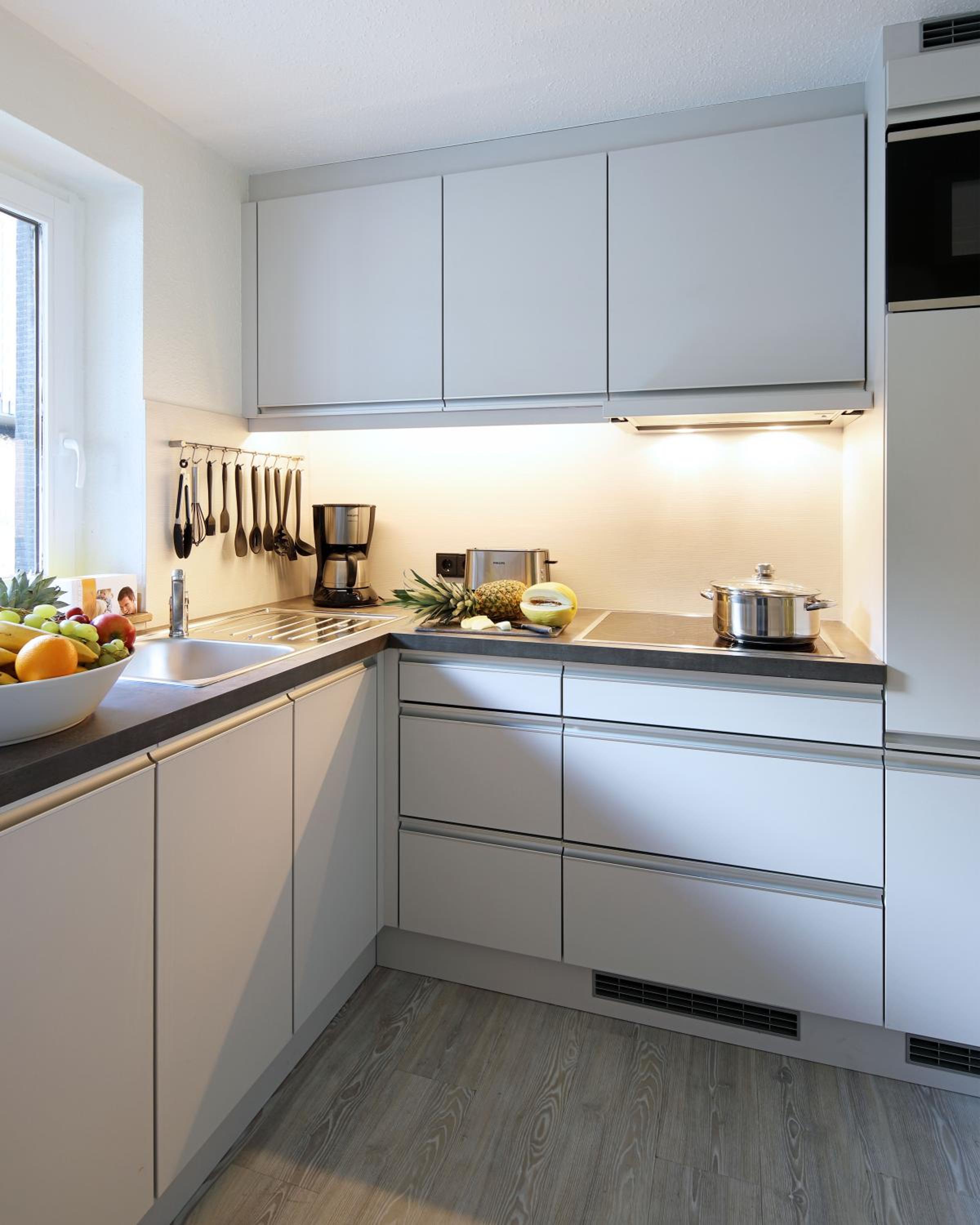 Two-Bedroom House - Photo 9